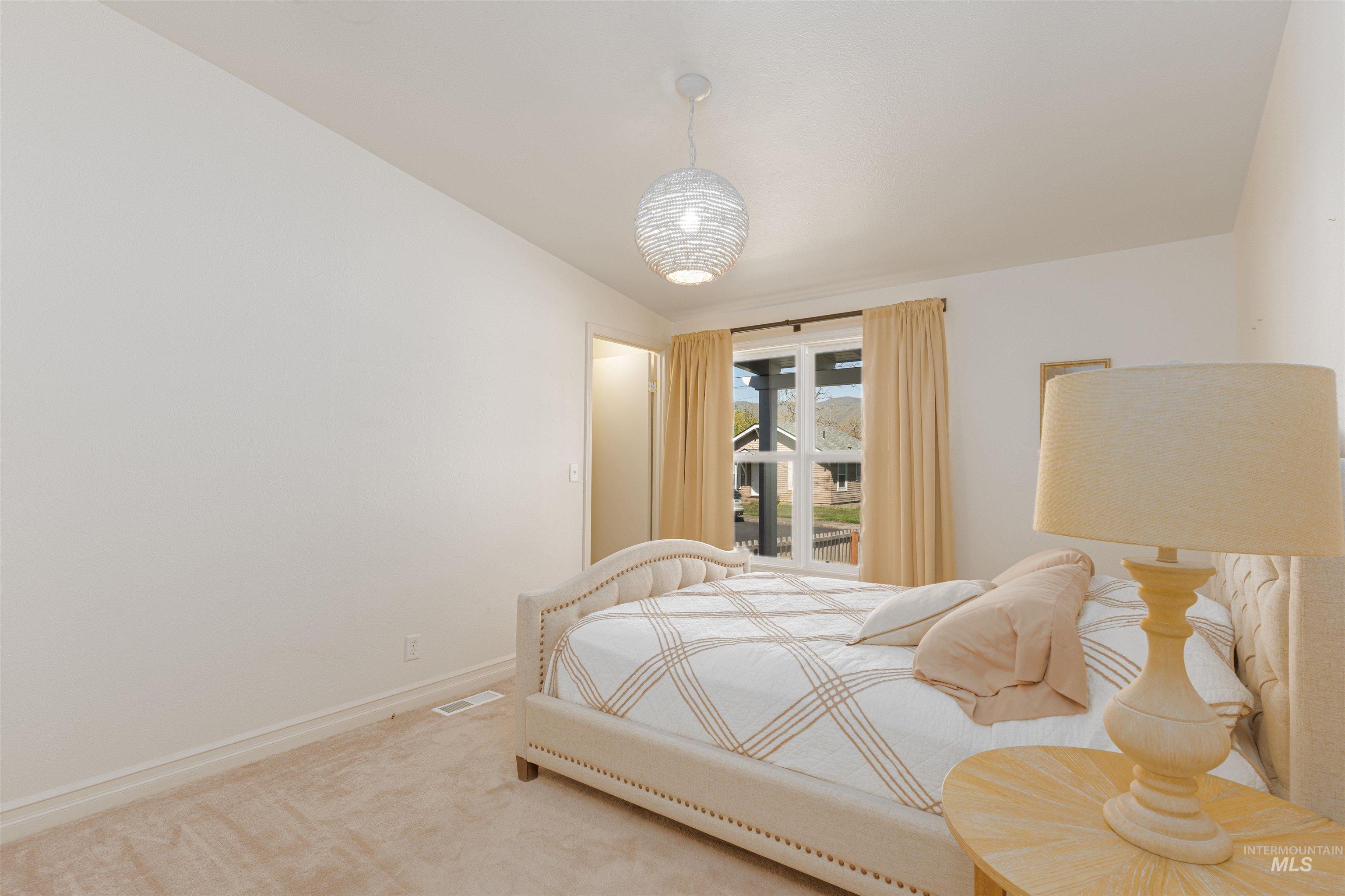 1273 Libby St., Clarkston, Washington 99403, 3 Bedrooms, 2 Bathrooms, Residential For Sale, Price $477,000, 98982010