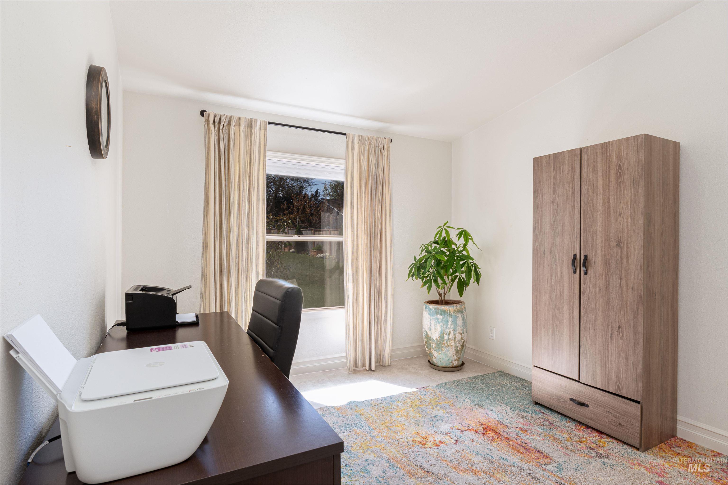 1273 Libby St., Clarkston, Washington 99403, 3 Bedrooms, 2 Bathrooms, Residential For Sale, Price $477,000, 98982010