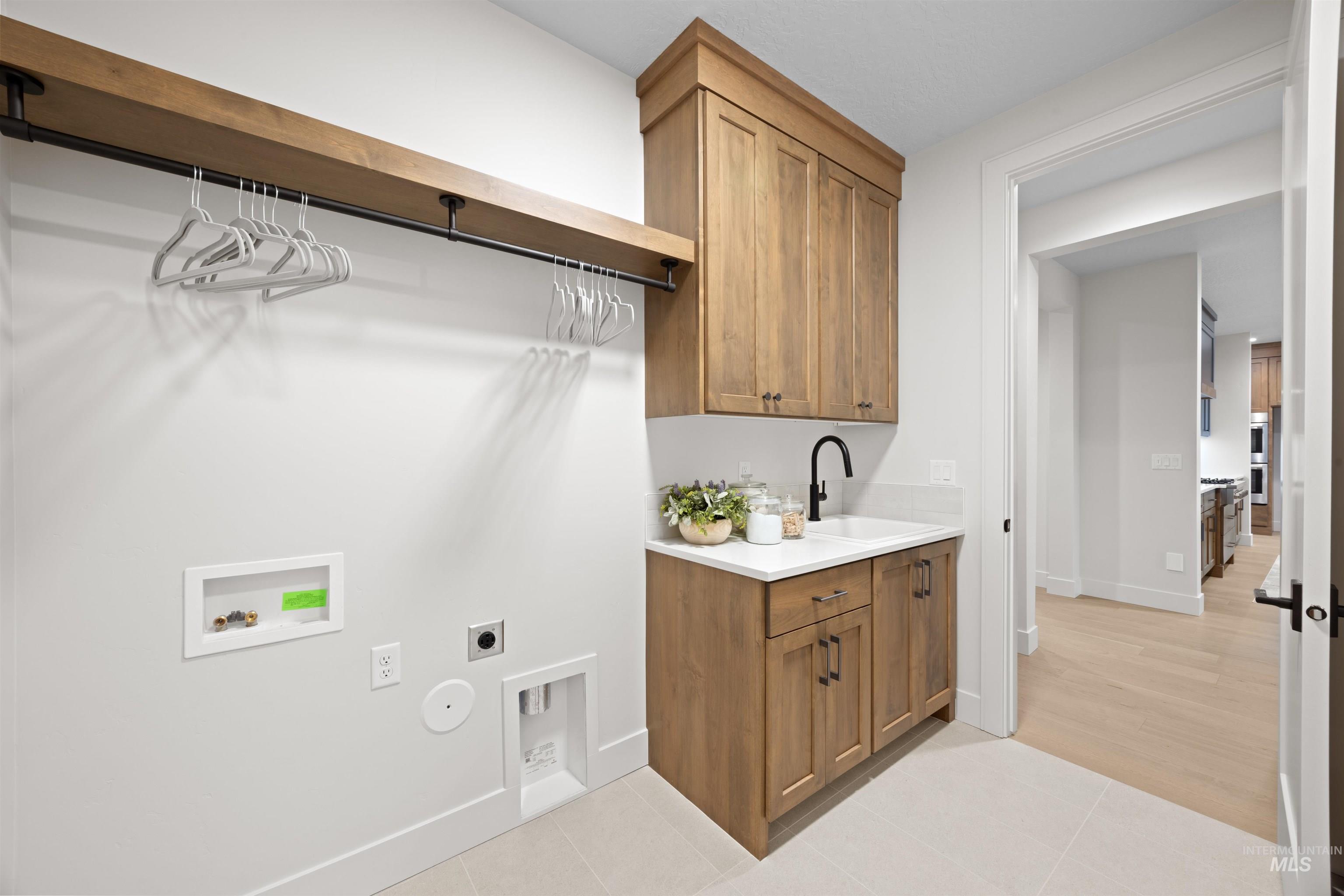 7205 N Firhill Pl, Eagle, Idaho 83616, 4 Bedrooms, 3 Bathrooms, Residential For Sale, Price $1,024,500, 98982011