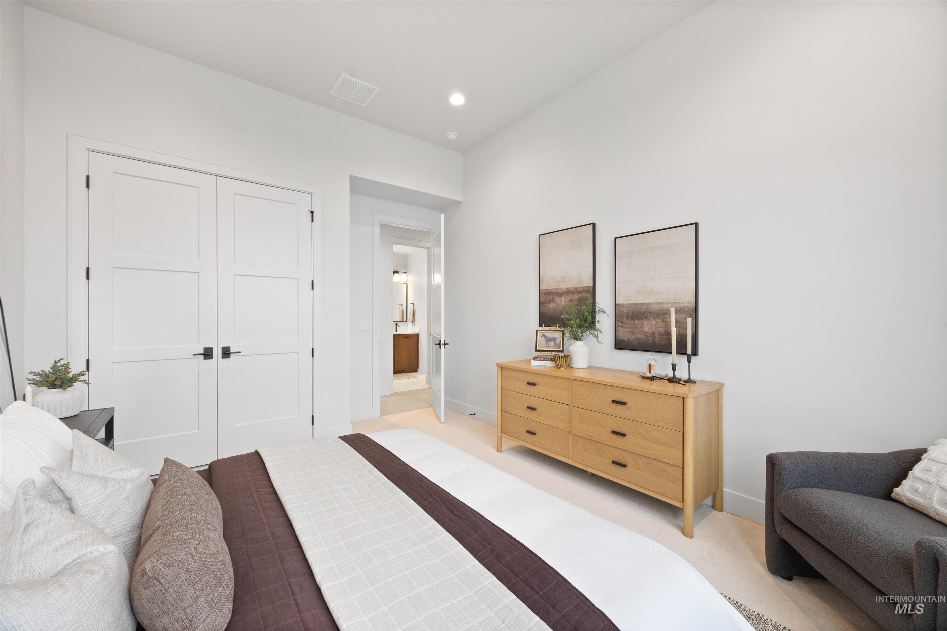 7232 N Firhill Pl, Eagle, Idaho 83616, 4 Bedrooms, 2.5 Bathrooms, Residential For Sale, Price $1,024,500, 98982012