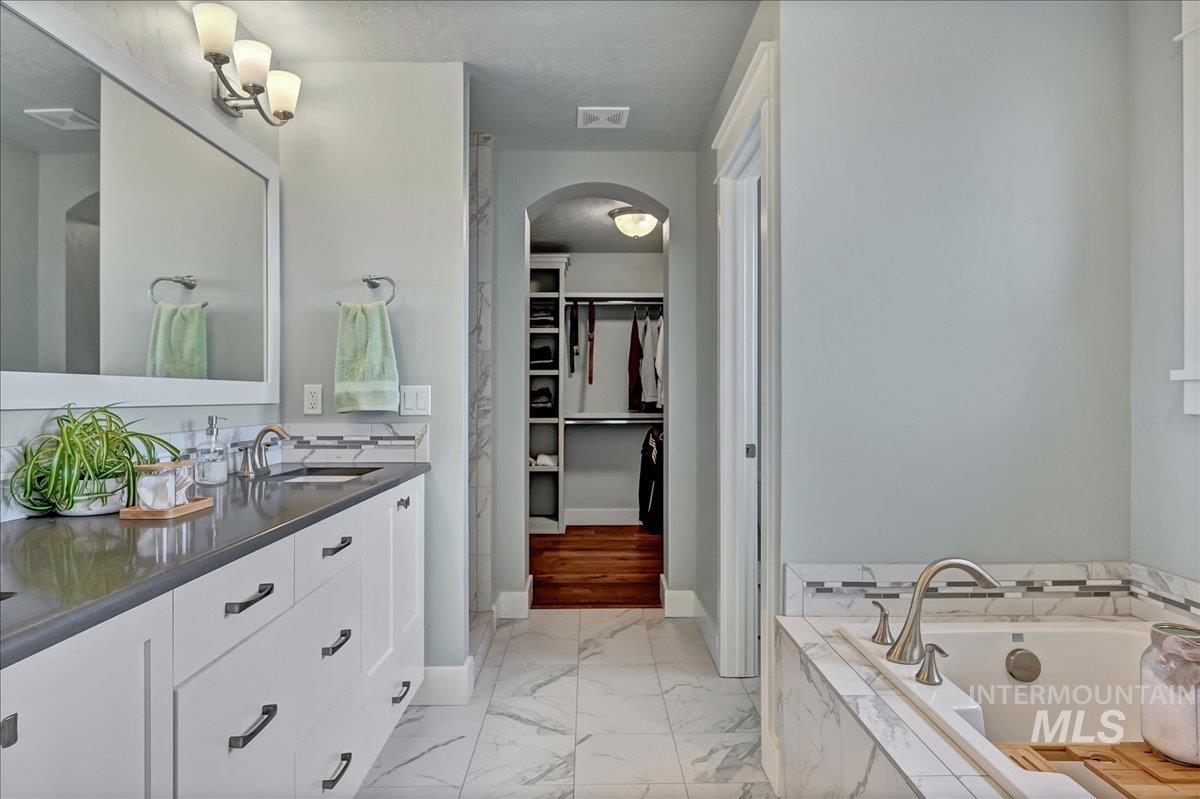 7713 S Wagons West Avenue, Boise, Idaho 83716, 4 Bedrooms, 2.5 Bathrooms, Residential For Sale, Price $679,000, 98982013