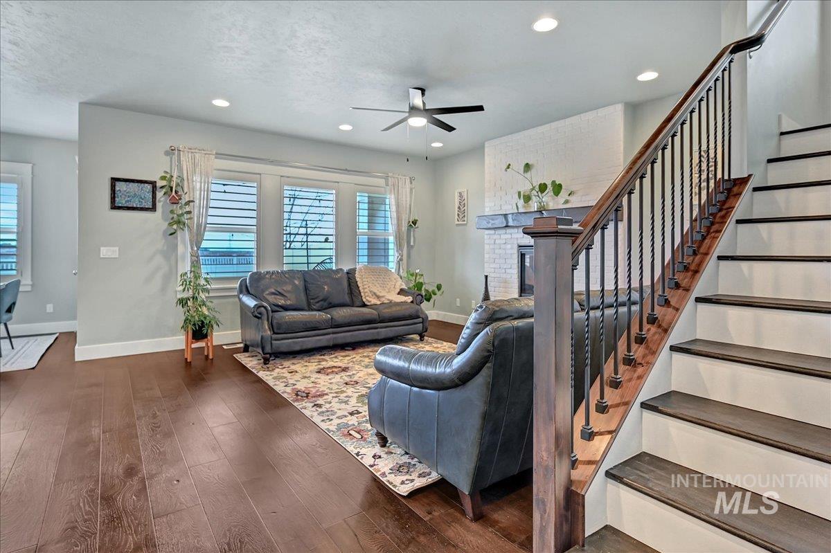 7713 S Wagons West Avenue, Boise, Idaho 83716, 4 Bedrooms, 2.5 Bathrooms, Residential For Sale, Price $679,000, 98982013