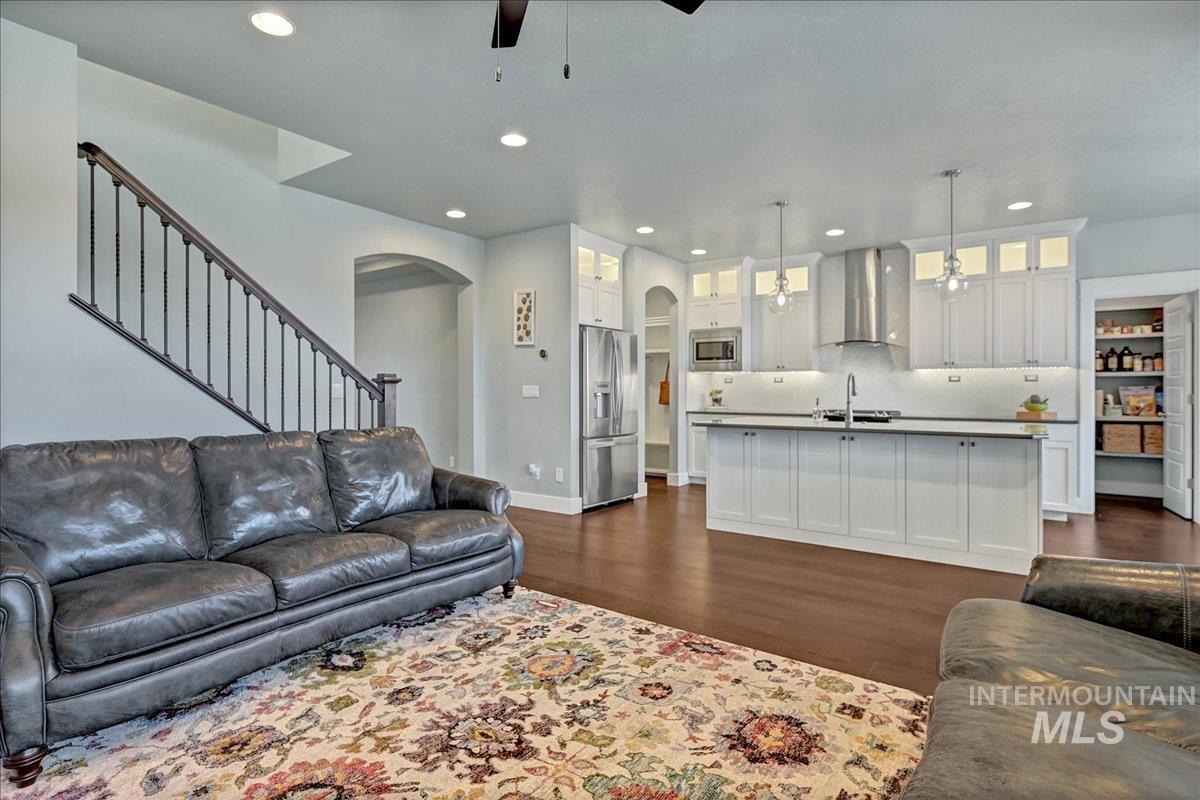 7713 S Wagons West Avenue, Boise, Idaho 83716, 4 Bedrooms, 2.5 Bathrooms, Residential For Sale, Price $679,000, 98982013