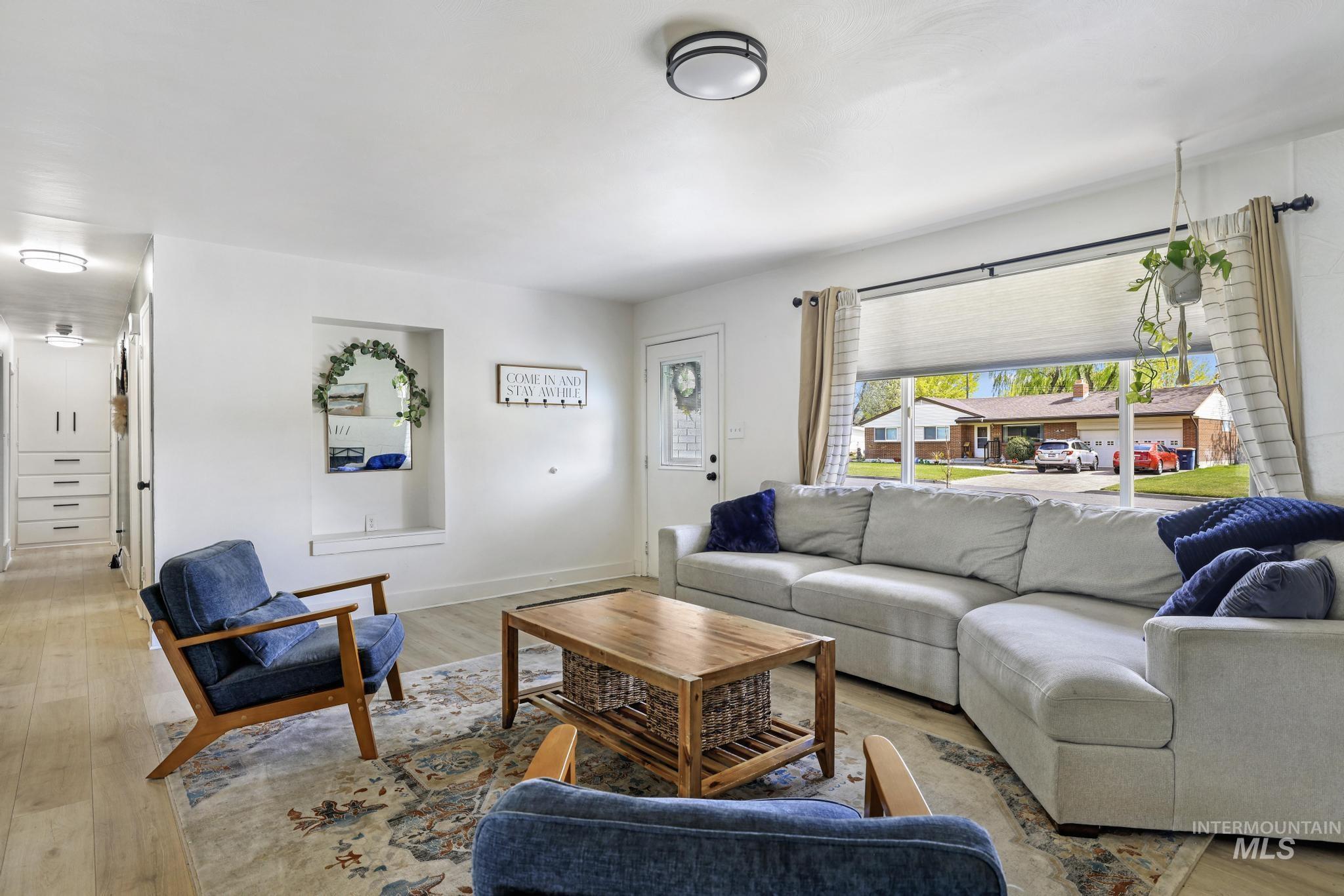 1233 Alder Dr., Twin Falls, Idaho 83301, 4 Bedrooms, 1.5 Bathrooms, Residential For Sale, Price $370,000, 98982015