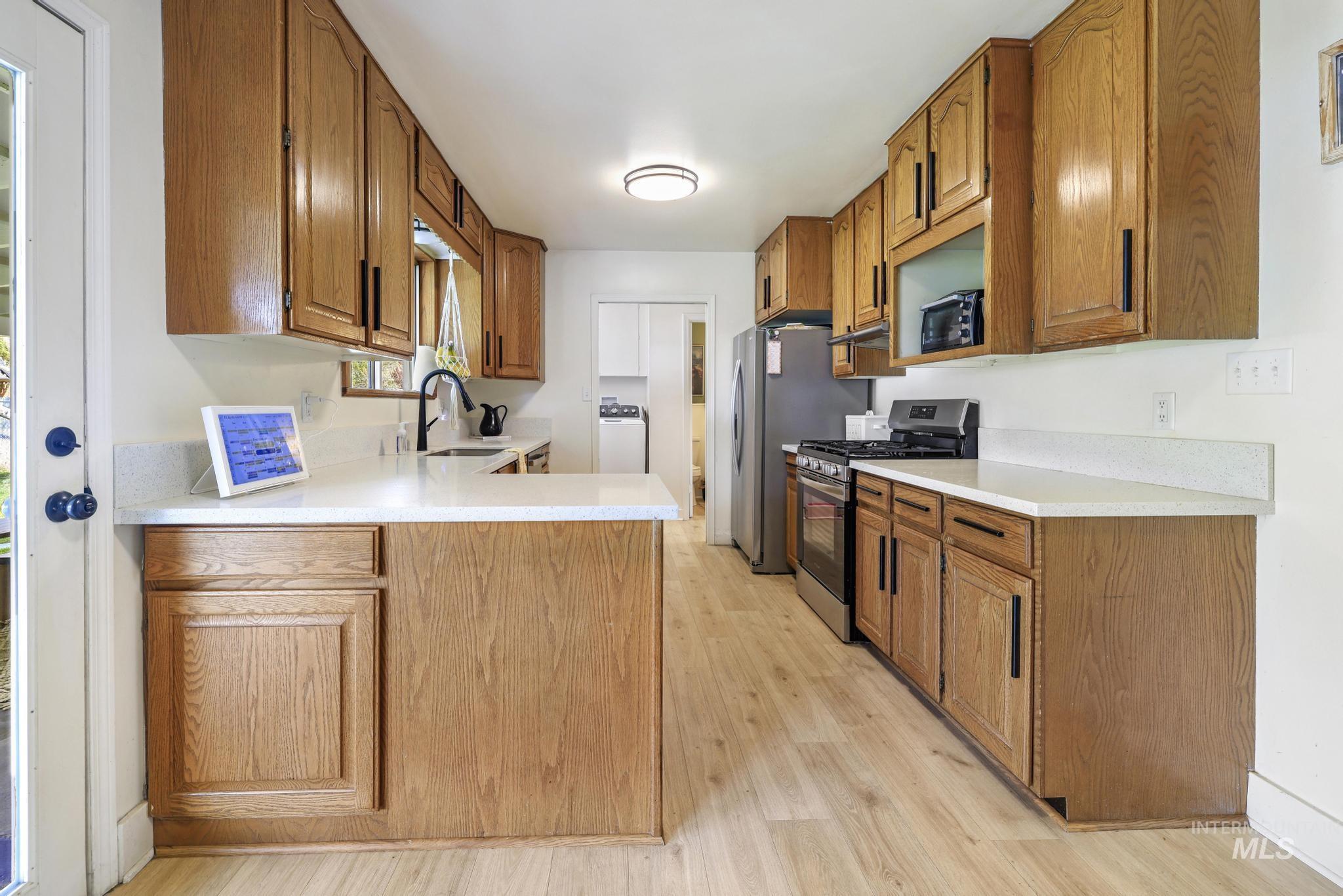 1233 Alder Dr., Twin Falls, Idaho 83301, 4 Bedrooms, 1.5 Bathrooms, Residential For Sale, Price $370,000, 98982015