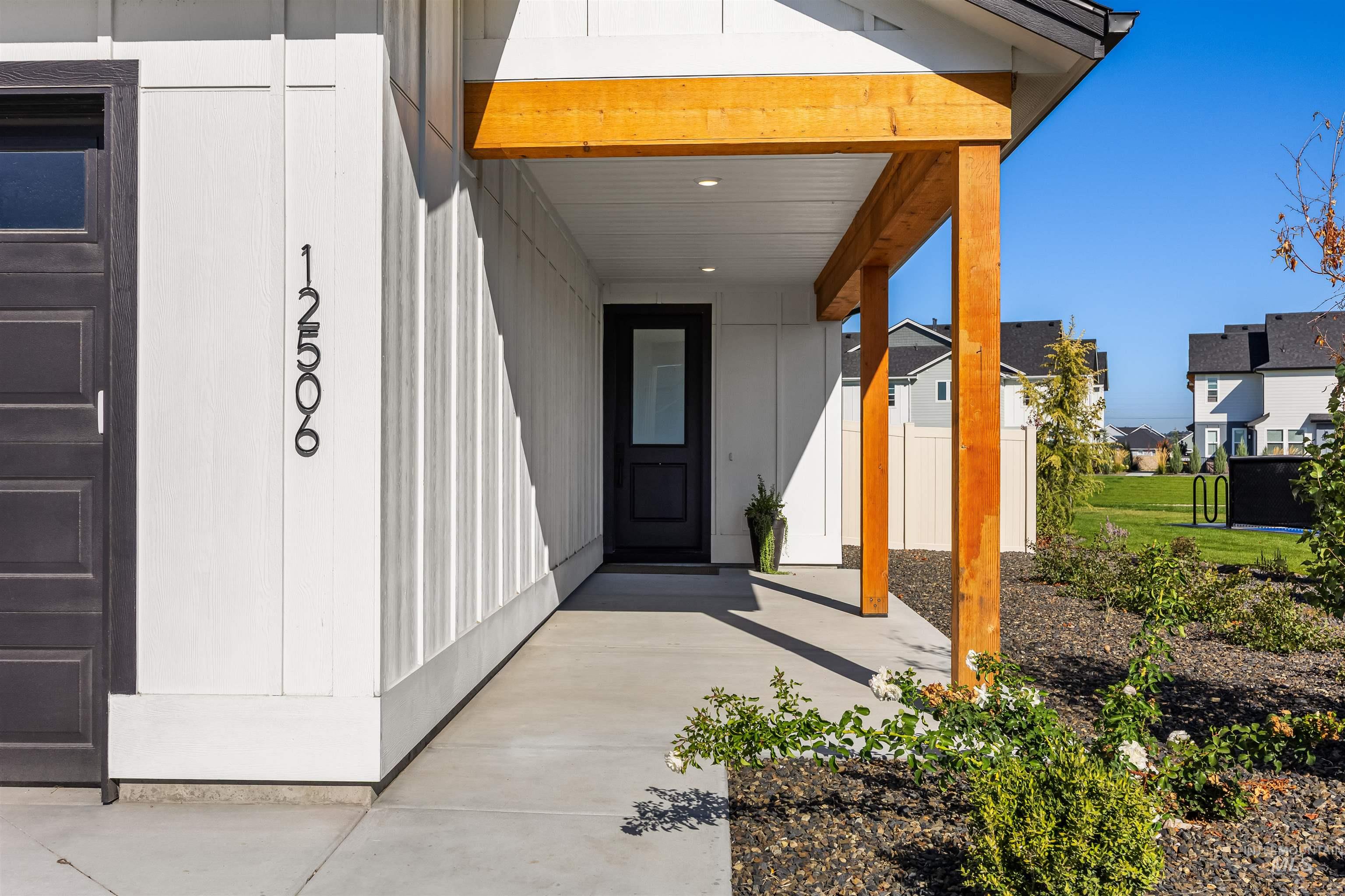 12506 W Rosetta Way, Star, Idaho 83669, 3 Bedrooms, 2.5 Bathrooms, Residential For Sale, Price $515,000, 98982017