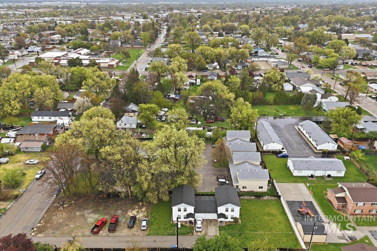 229 Hudson Ave, Nampa, Idaho 83651, 3 Bedrooms, 2.5 Bathrooms, Residential Income For Sale, Price $575,000, 98982019