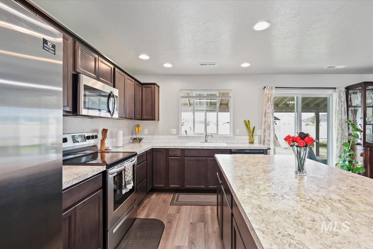 12645 Ironstone Dr, Nampa, Idaho 83651, 4 Bedrooms, 2.5 Bathrooms, Residential For Sale, Price $459,900, 98982020