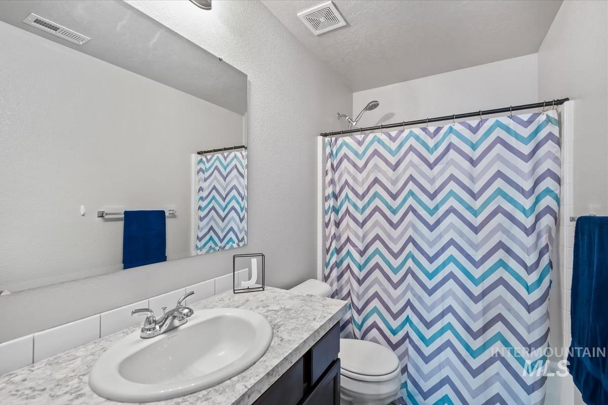 12645 Ironstone Dr, Nampa, Idaho 83651, 4 Bedrooms, 2.5 Bathrooms, Residential For Sale, Price $459,900, 98982020