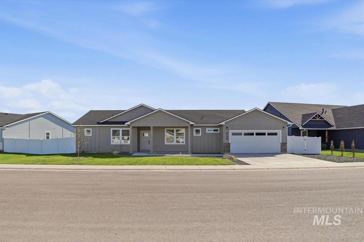 2175 Austin Way, Fruitland, Idaho 83619, 4 Bedrooms, 2 Bathrooms, Residential For Sale, Price $440,000, 98982023