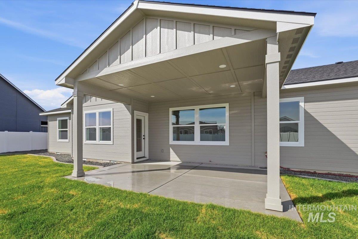 2175 Austin Way, Fruitland, Idaho 83619, 4 Bedrooms, 2 Bathrooms, Residential For Sale, Price $440,000, 98982023