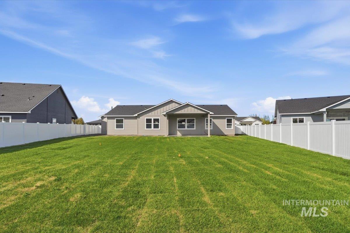 2175 Austin Way, Fruitland, Idaho 83619, 4 Bedrooms, 2 Bathrooms, Residential For Sale, Price $440,000, 98982023