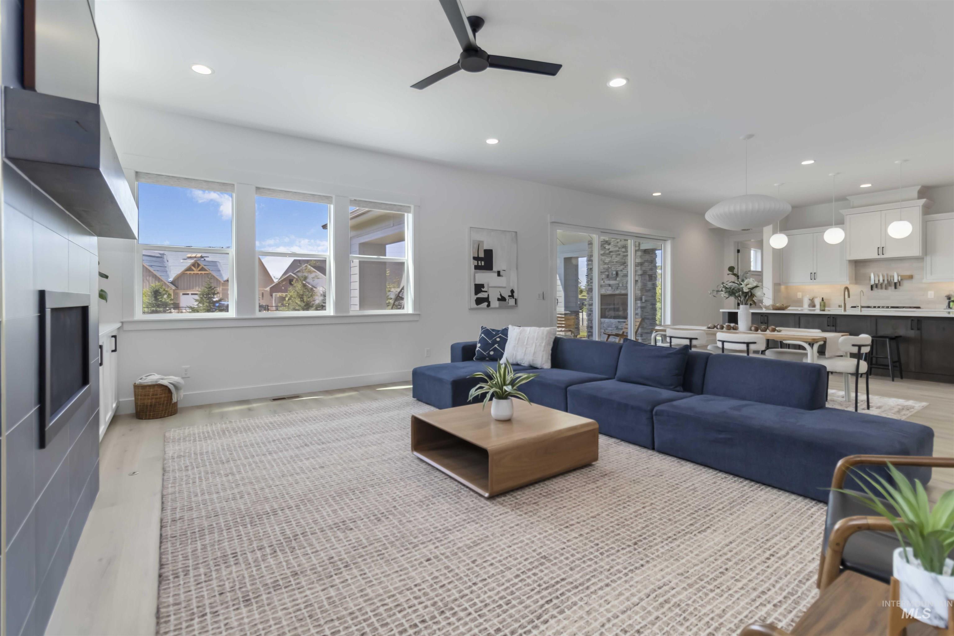 125 S Eagles Roost Way, Eagle, Idaho 83616, 5 Bedrooms, 4.5 Bathrooms, Residential For Sale, Price $1,175,000, 98982025