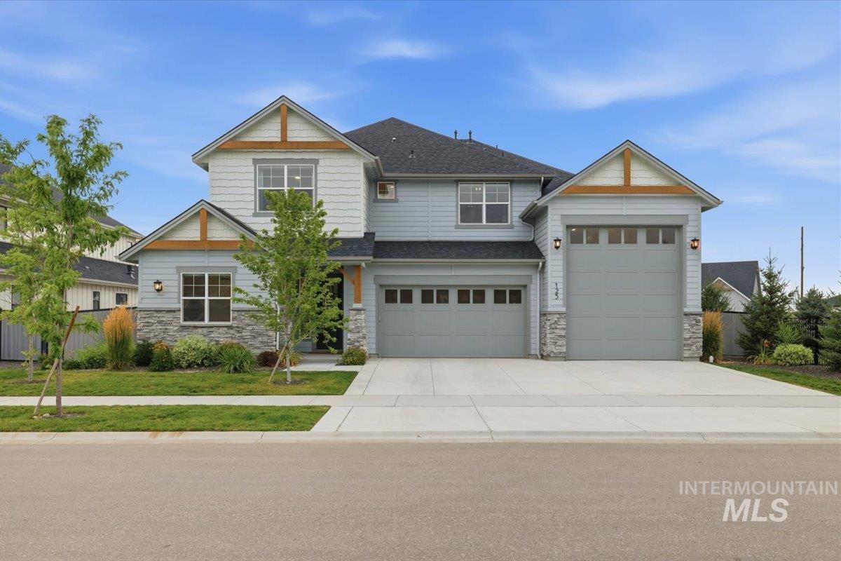 125 S Eagles Roost Way, Eagle, Idaho 83616, 4 Bedrooms, 4.5 Bathrooms, Residential For Sale, Price $1,129,990,MLS 98982025