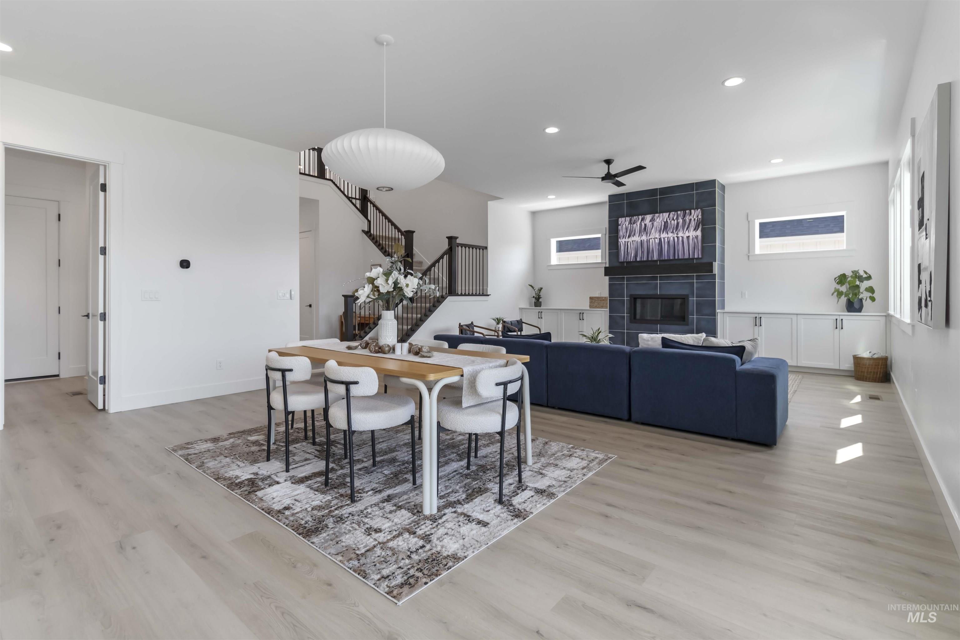 125 S Eagles Roost Way, Eagle, Idaho 83616, 5 Bedrooms, 4.5 Bathrooms, Residential For Sale, Price $1,175,000, 98982025