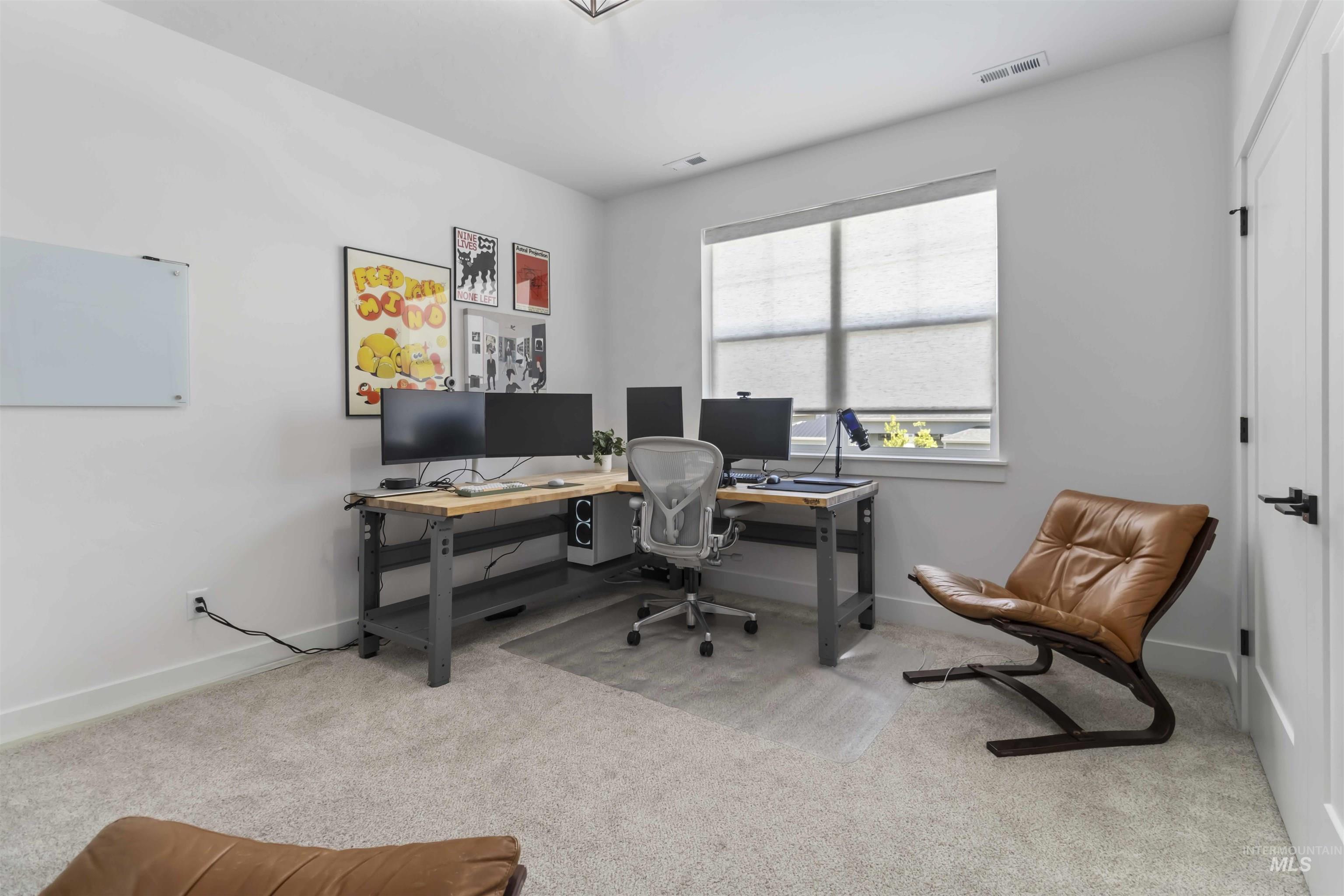 125 S Eagles Roost Way, Eagle, Idaho 83616, 5 Bedrooms, 4.5 Bathrooms, Residential For Sale, Price $1,175,000, 98982025