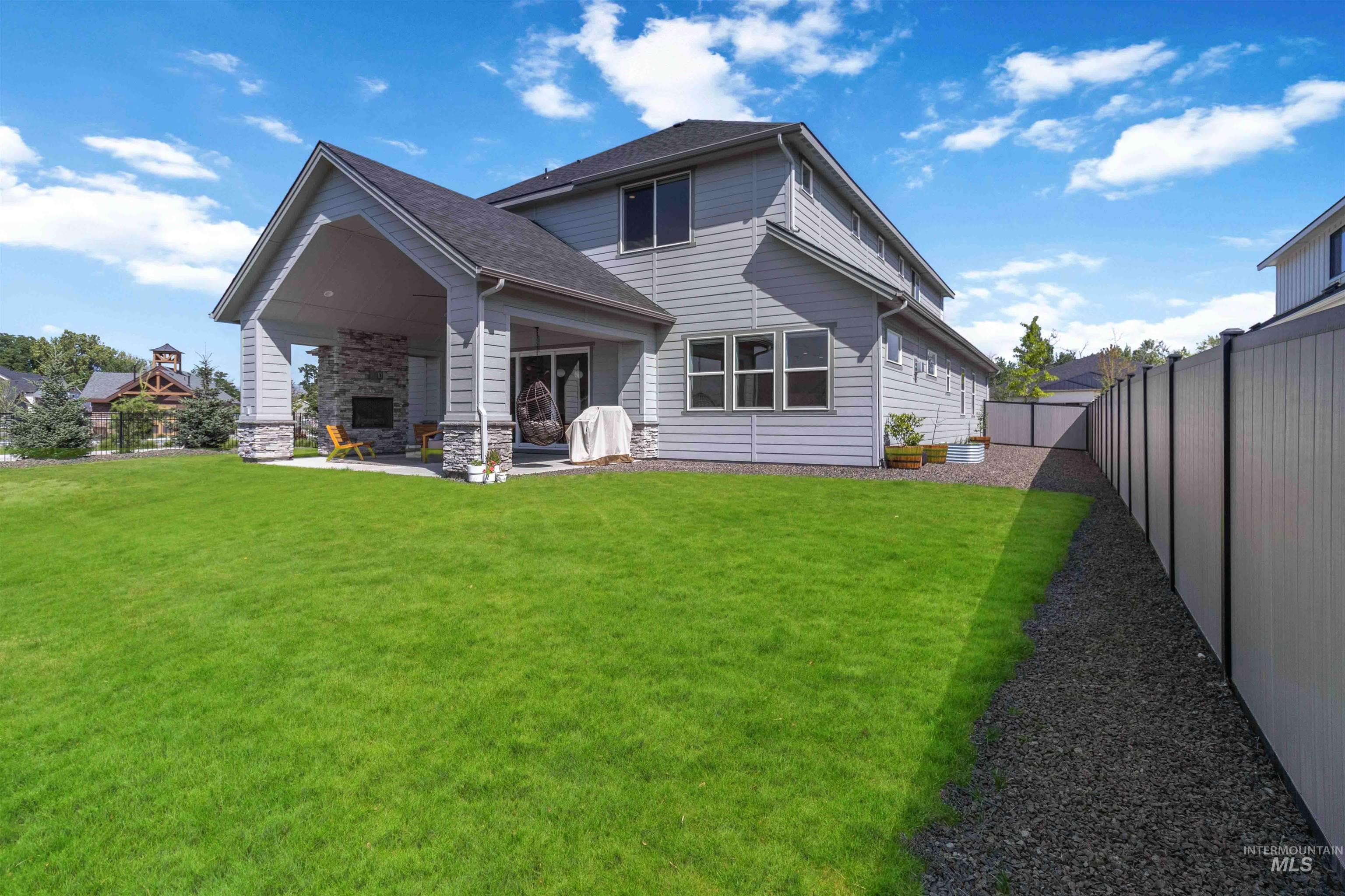 125 S Eagles Roost Way, Eagle, Idaho 83616, 5 Bedrooms, 4.5 Bathrooms, Residential For Sale, Price $1,175,000, 98982025