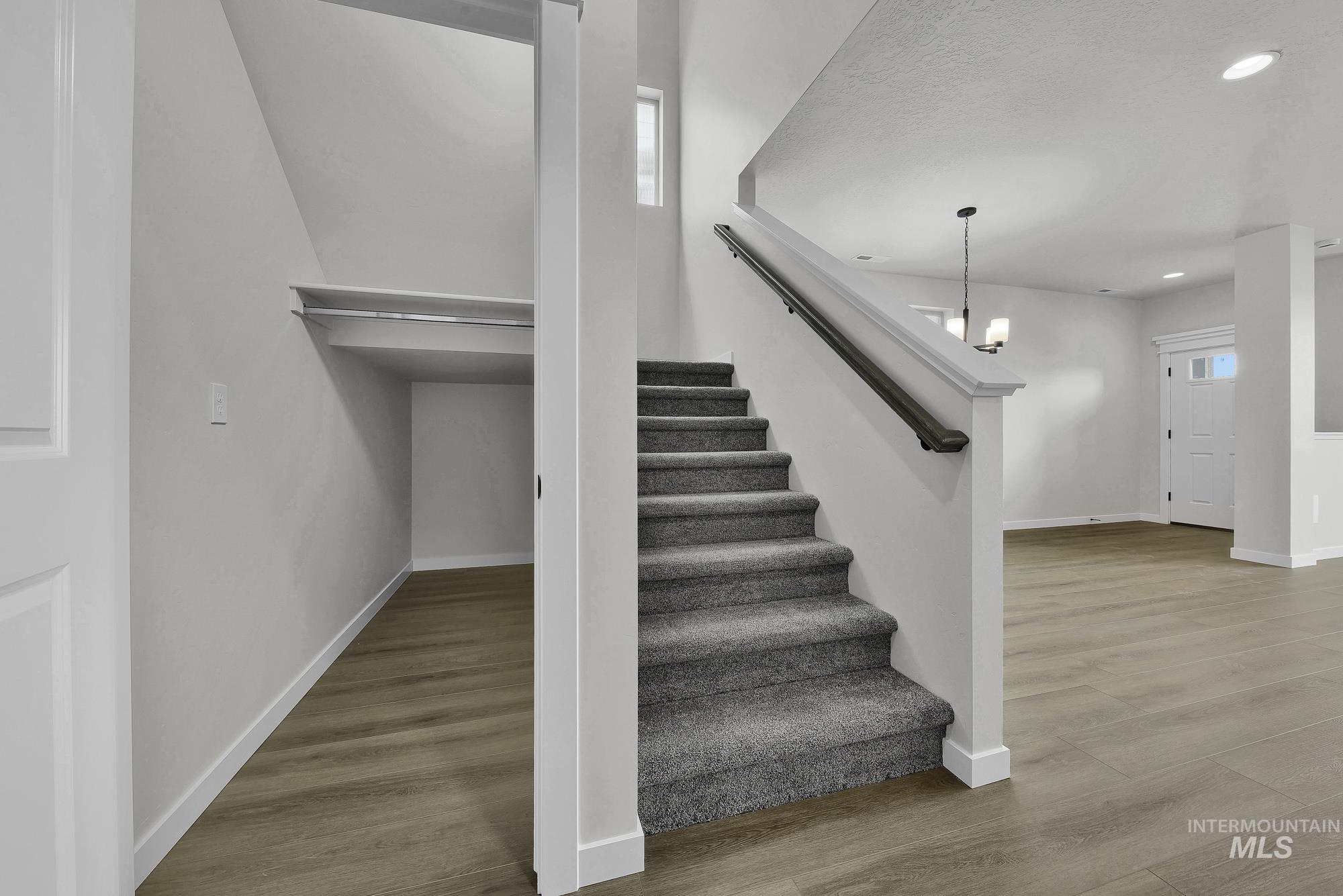 406 N Fritts Ave, Meridian, Idaho 83642, 3 Bedrooms, 2.5 Bathrooms, Residential For Sale, Price $399,900, 98982029