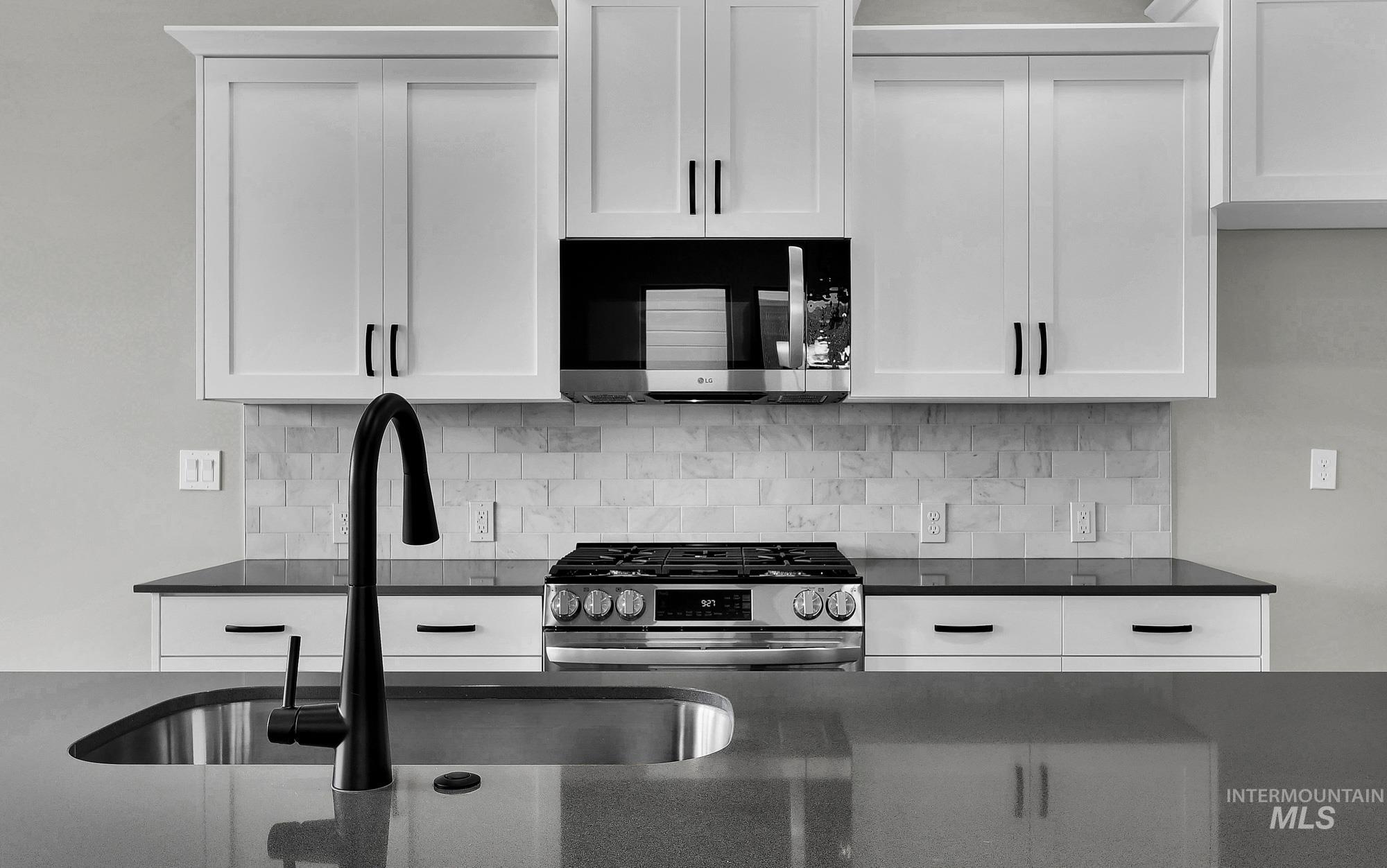 406 N Fritts Ave, Meridian, Idaho 83642, 3 Bedrooms, 2.5 Bathrooms, Residential For Sale, Price $399,900, 98982029