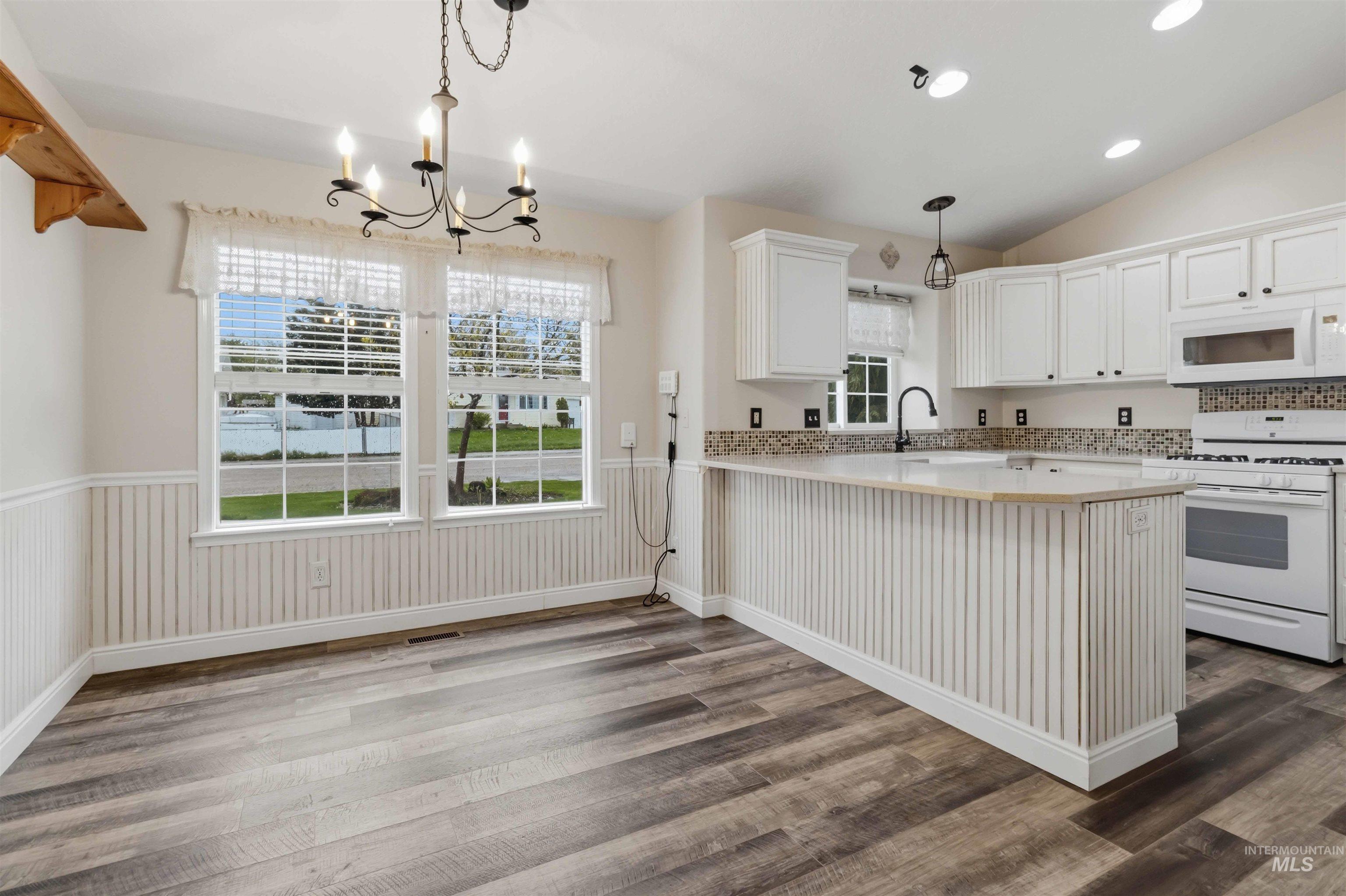 1228 E Maine Ave, Nampa, Idaho 83686, 3 Bedrooms, 2 Bathrooms, Residential For Sale, Price $367,000, 98982030