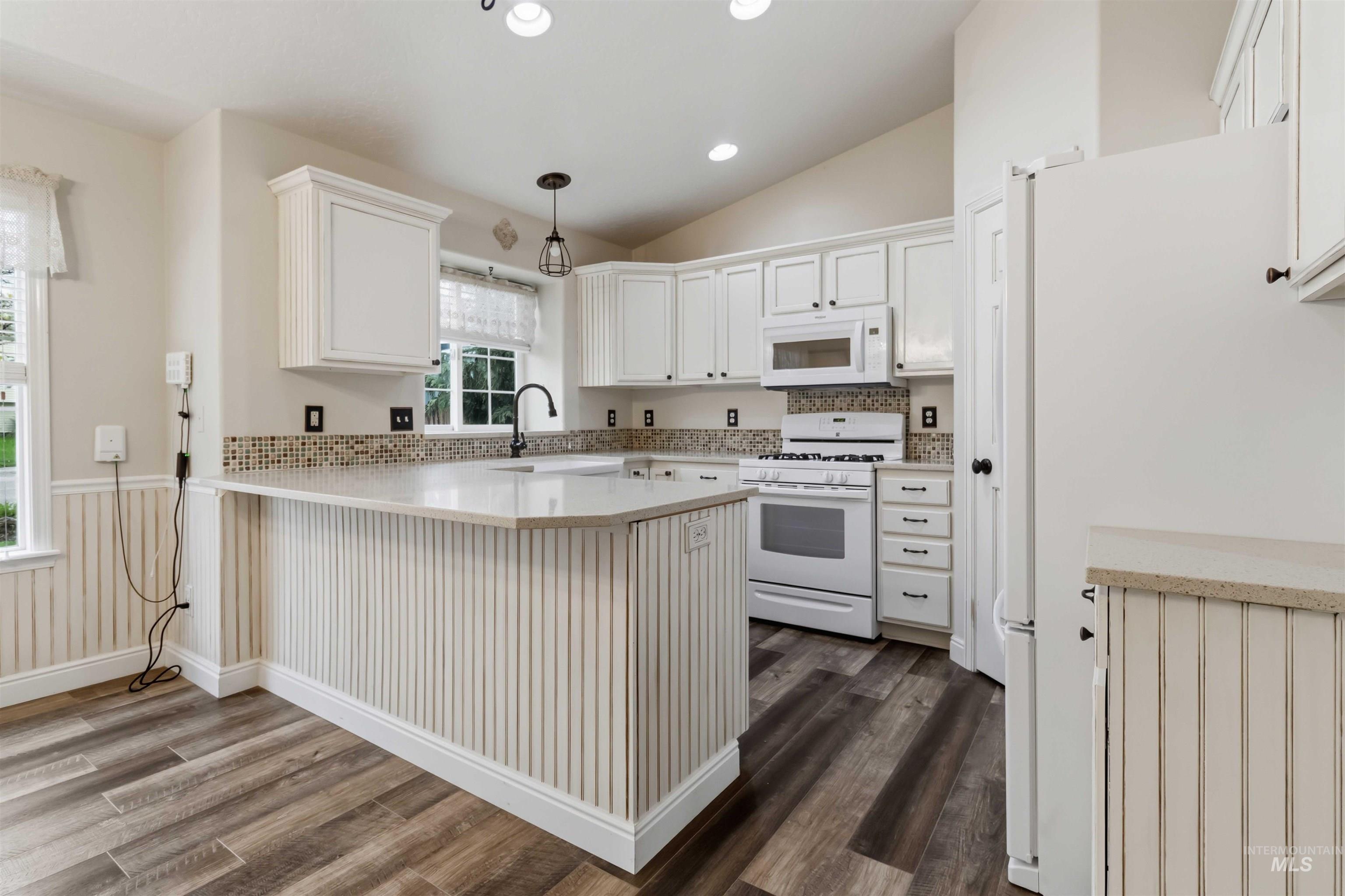 1228 E Maine Ave, Nampa, Idaho 83686, 3 Bedrooms, 2 Bathrooms, Residential For Sale, Price $367,000, 98982030