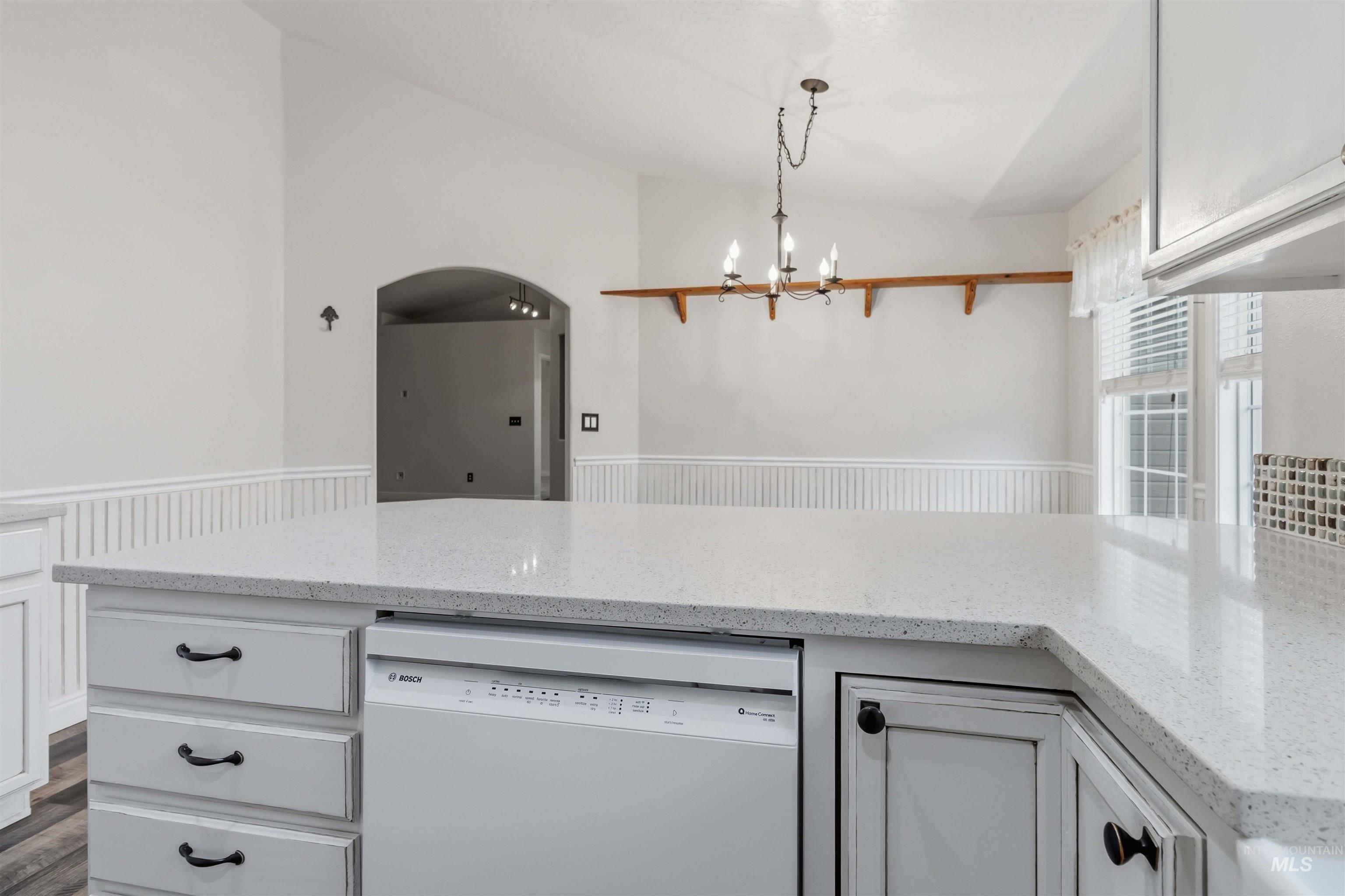 1228 E Maine Ave, Nampa, Idaho 83686, 3 Bedrooms, 2 Bathrooms, Residential For Sale, Price $367,000, 98982030