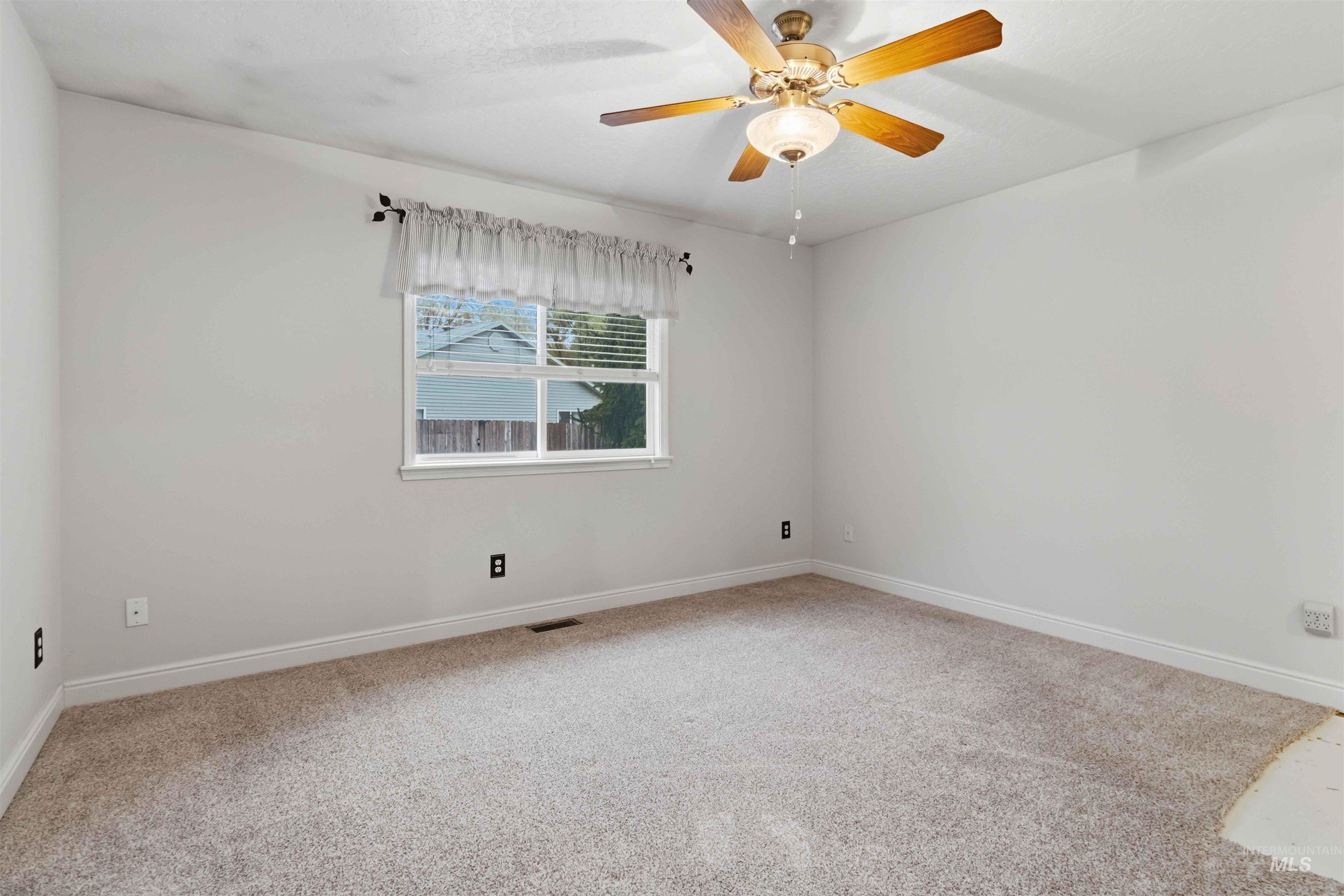 1228 E Maine Ave, Nampa, Idaho 83686, 3 Bedrooms, 2 Bathrooms, Residential For Sale, Price $367,000, 98982030