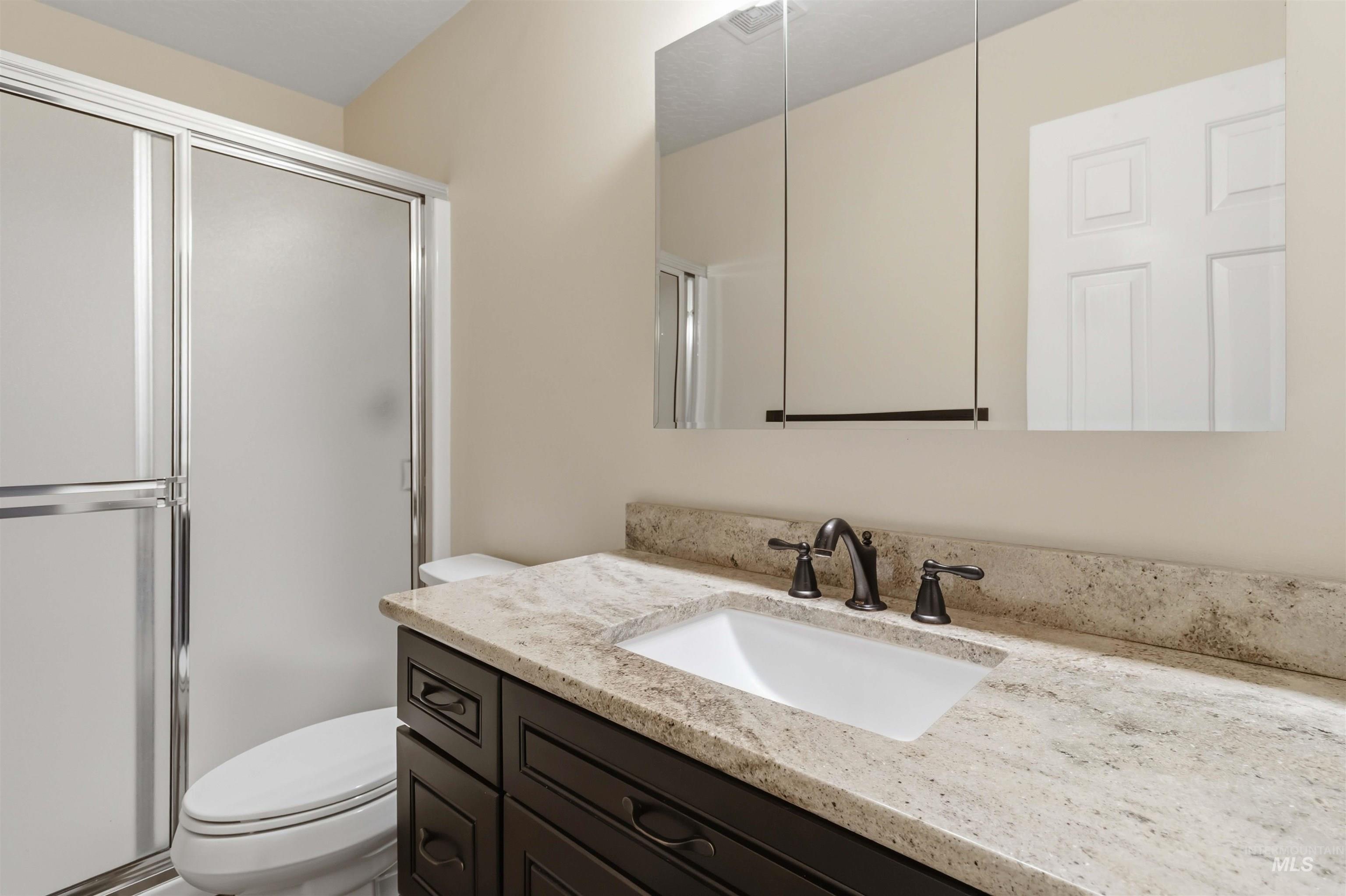 1228 E Maine Ave, Nampa, Idaho 83686, 3 Bedrooms, 2 Bathrooms, Residential For Sale, Price $367,000, 98982030