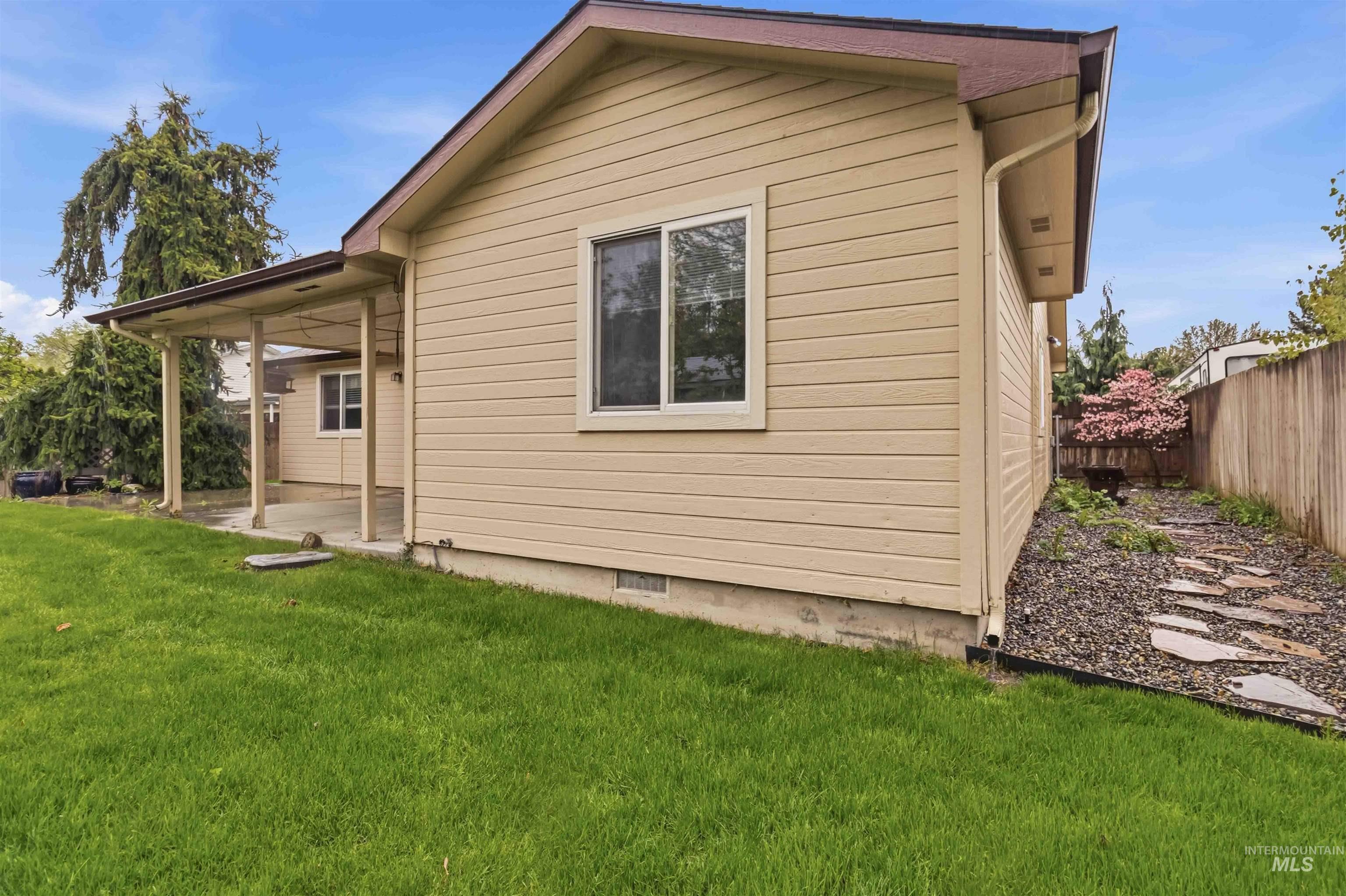 1228 E Maine Ave, Nampa, Idaho 83686, 3 Bedrooms, 2 Bathrooms, Residential For Sale, Price $367,000, 98982030