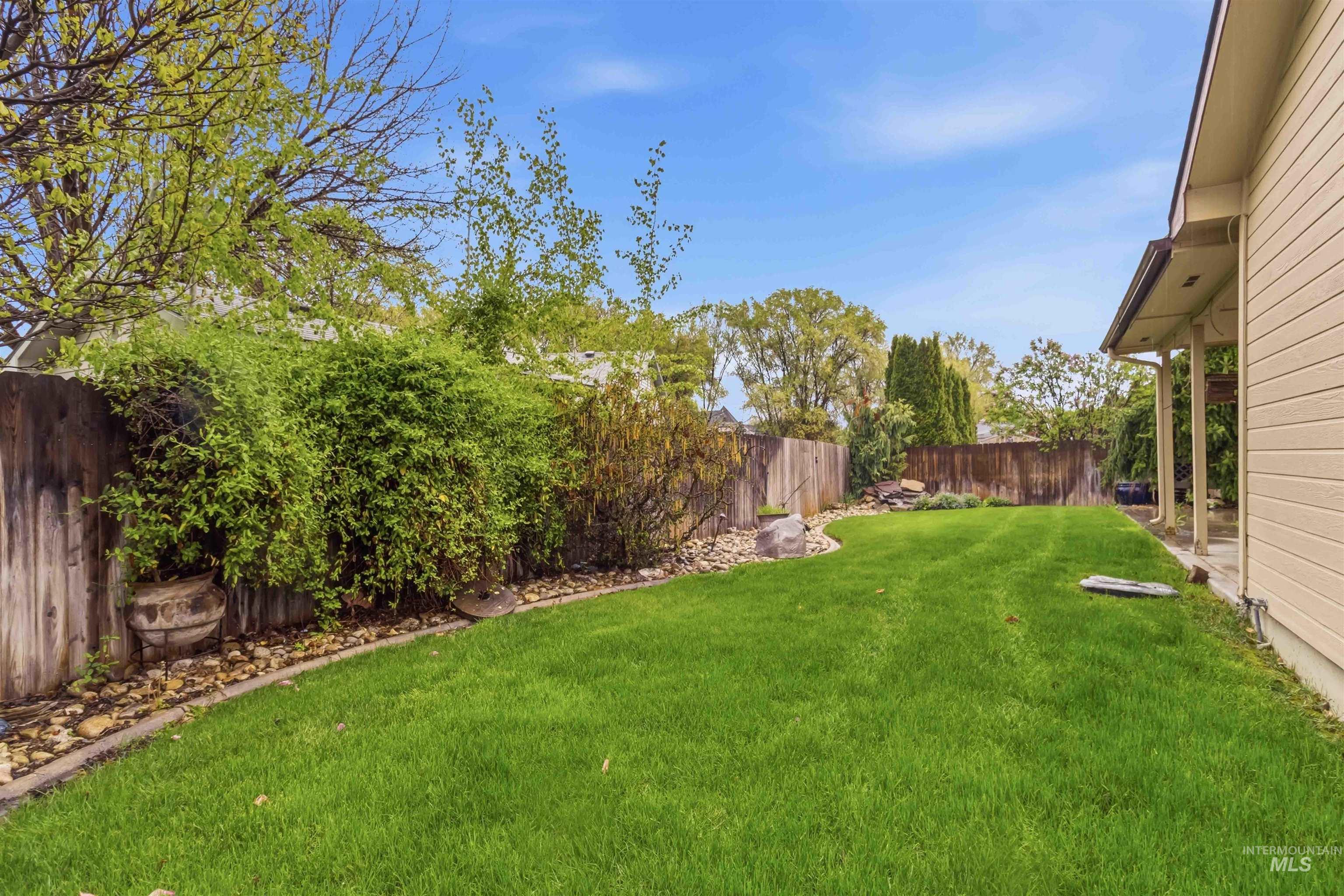 1228 E Maine Ave, Nampa, Idaho 83686, 3 Bedrooms, 2 Bathrooms, Residential For Sale, Price $367,000, 98982030