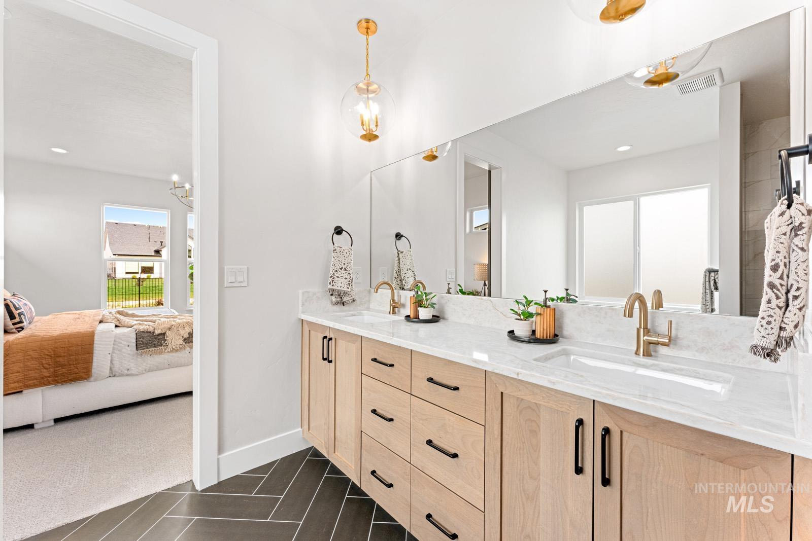 6792 Saddle Bred Way, Star, Idaho 83669, 5 Bedrooms, 4 Bathrooms, Residential For Sale, Price $1,116,443, 98982031