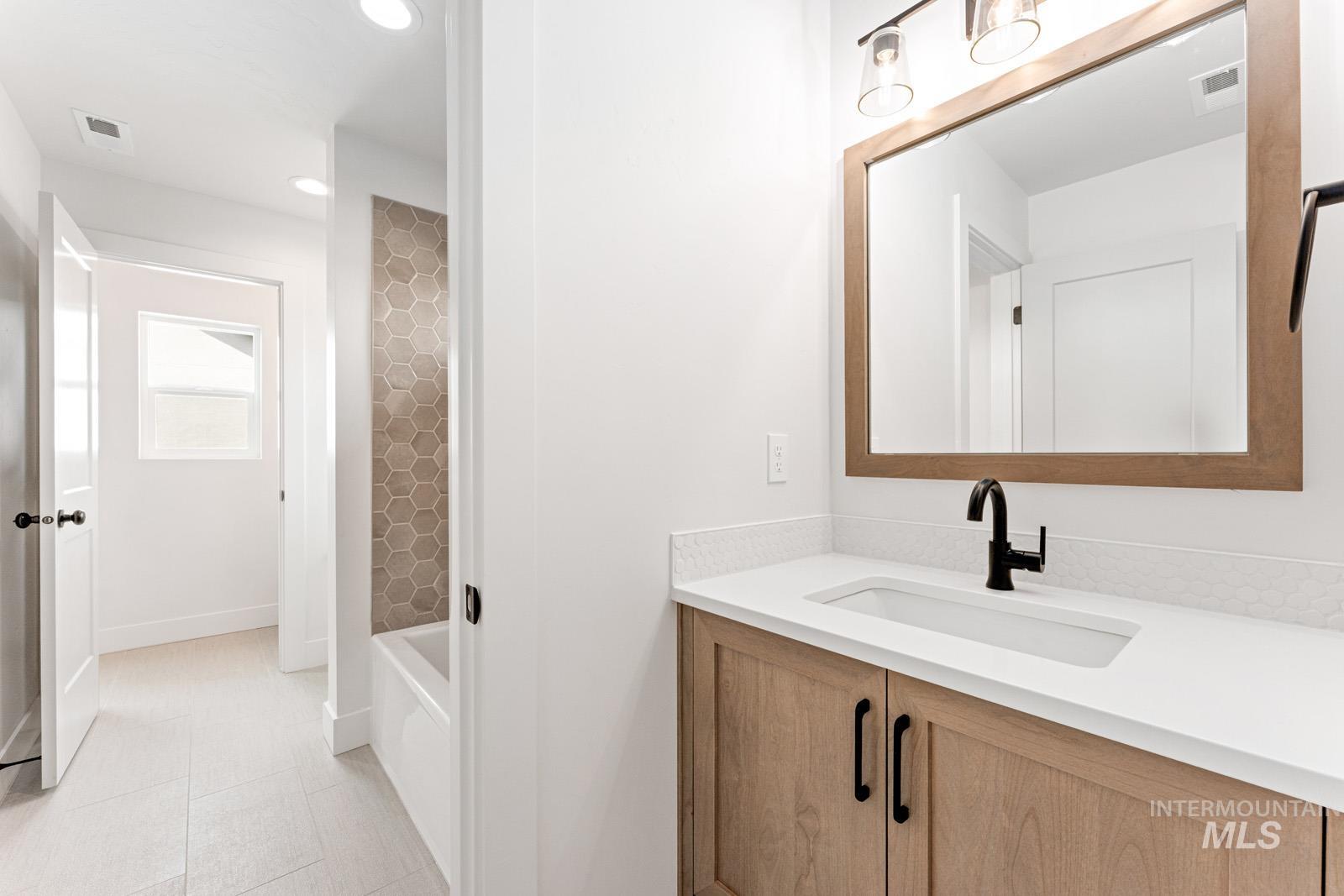 6792 Saddle Bred Way, Star, Idaho 83669, 5 Bedrooms, 4 Bathrooms, Residential For Sale, Price $1,116,443, 98982031