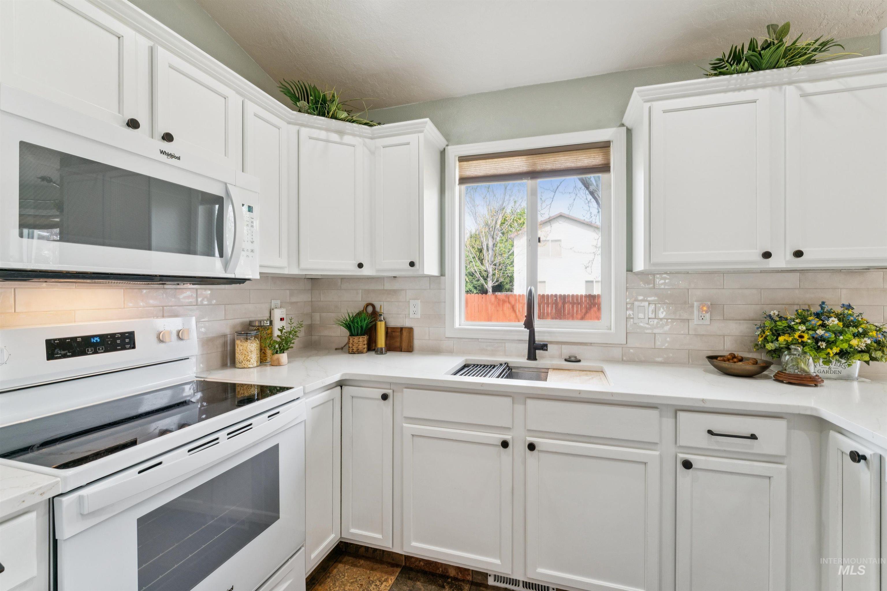 9252 W Calico Street, Boise, Idaho 83709, 3 Bedrooms, 2 Bathrooms, Residential For Sale, Price $450,000, 98982032