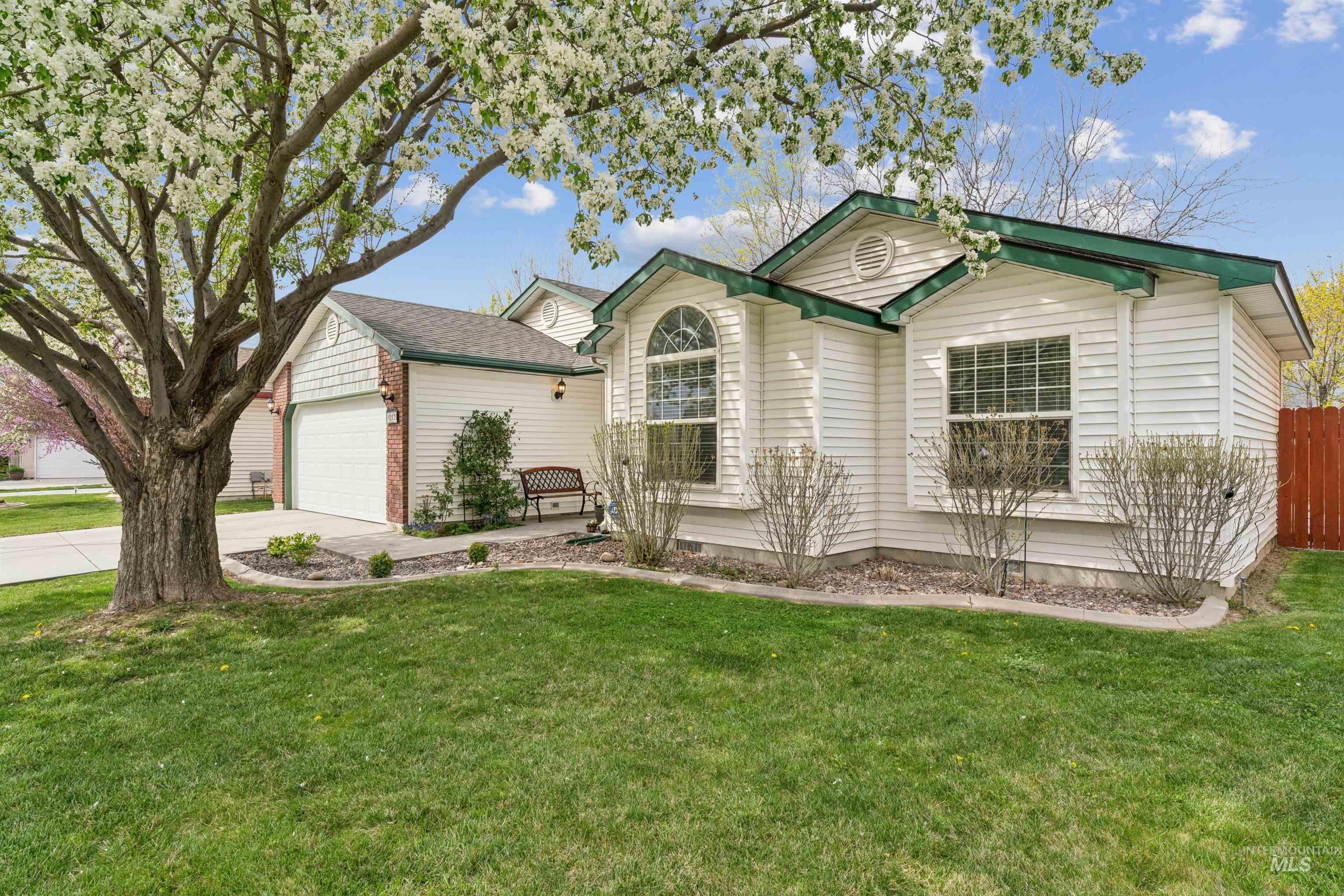 9252 W Calico Street, Boise, Idaho 83709, 3 Bedrooms, 2 Bathrooms, Residential For Sale, Price $450,000, 98982032