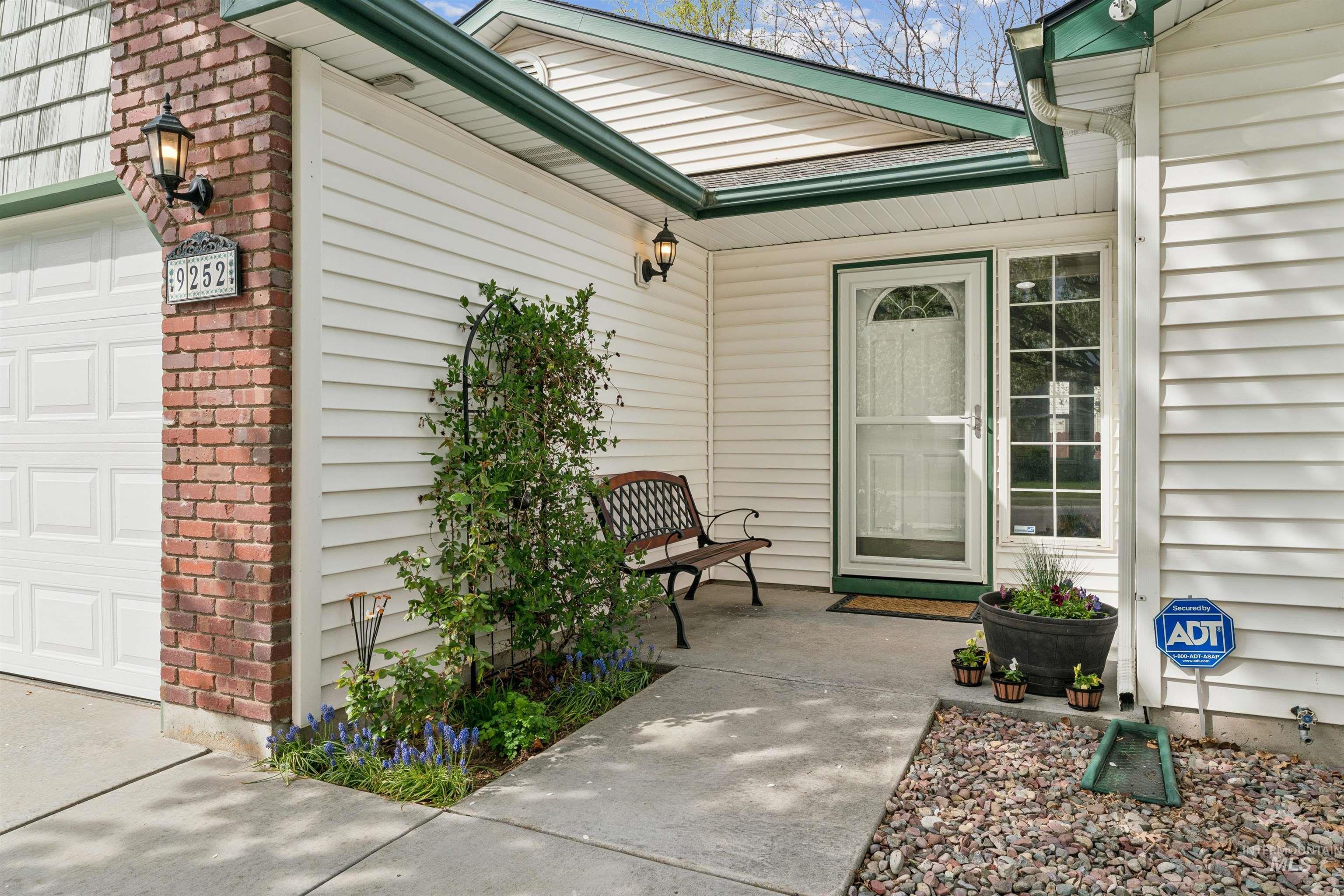 9252 W Calico Street, Boise, Idaho 83709, 3 Bedrooms, 2 Bathrooms, Residential For Sale, Price $450,000, 98982032