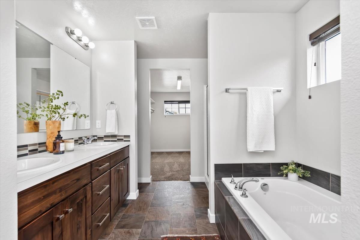 2949 NW 10th Ave, Meridian, Idaho 83646-3158, 4 Bedrooms, 2.5 Bathrooms, Residential For Sale, Price $546,900, 98982034