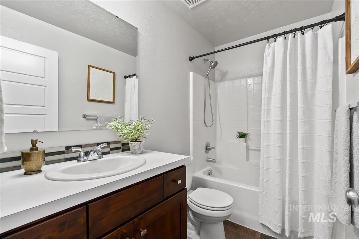 2949 NW 10th Ave, Meridian, Idaho 83646-3158, 4 Bedrooms, 2.5 Bathrooms, Residential For Sale, Price $546,900, 98982034