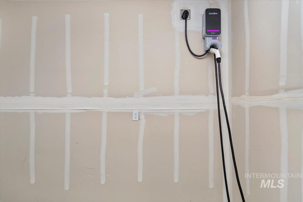 2949 NW 10th Ave, Meridian, Idaho 83646-3158, 4 Bedrooms, 2.5 Bathrooms, Residential For Sale, Price $546,900, 98982034