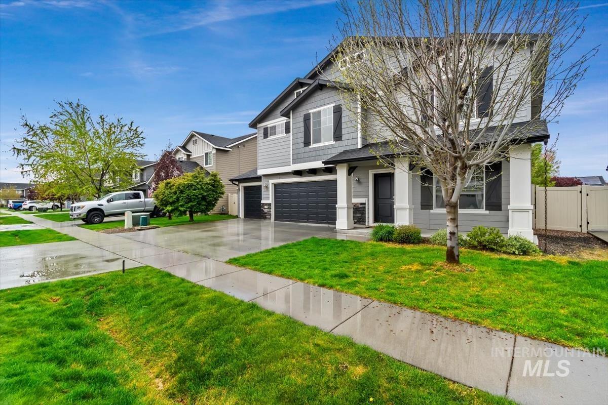 2949 NW 10th Ave, Meridian, Idaho 83646-3158, 4 Bedrooms, 2.5 Bathrooms, Residential For Sale, Price $546,900, 98982034