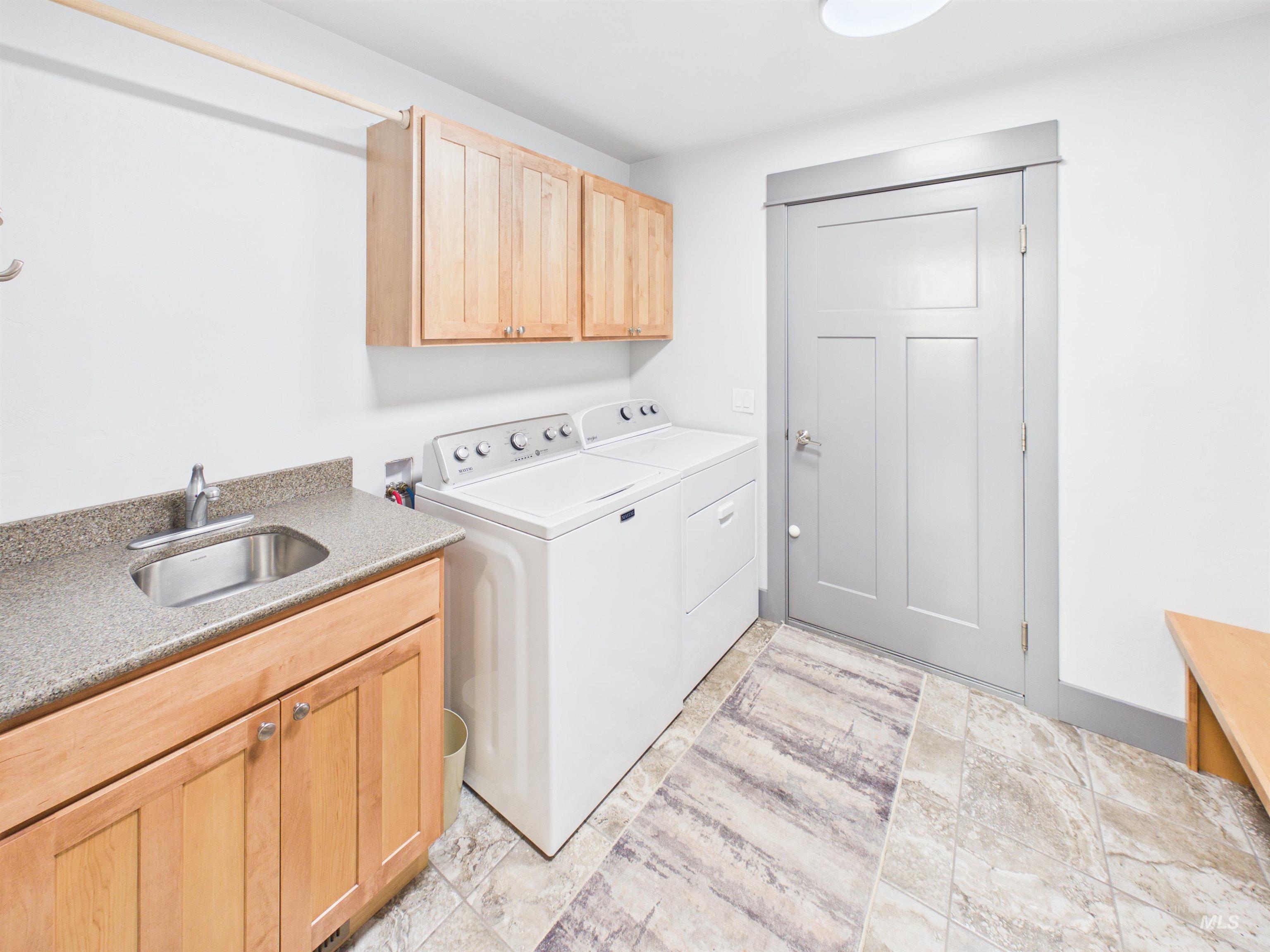 503 Heron Way, Rupert, Idaho 83350, 3 Bedrooms, 3 Bathrooms, Residential For Sale, Price $550,000, 98982036