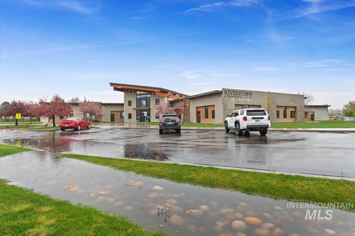 4495 E Timbersaw Dr, Boise, Idaho 83716, 4 Bedrooms, 2.5 Bathrooms, Residential For Sale, Price $899,900, 98982037