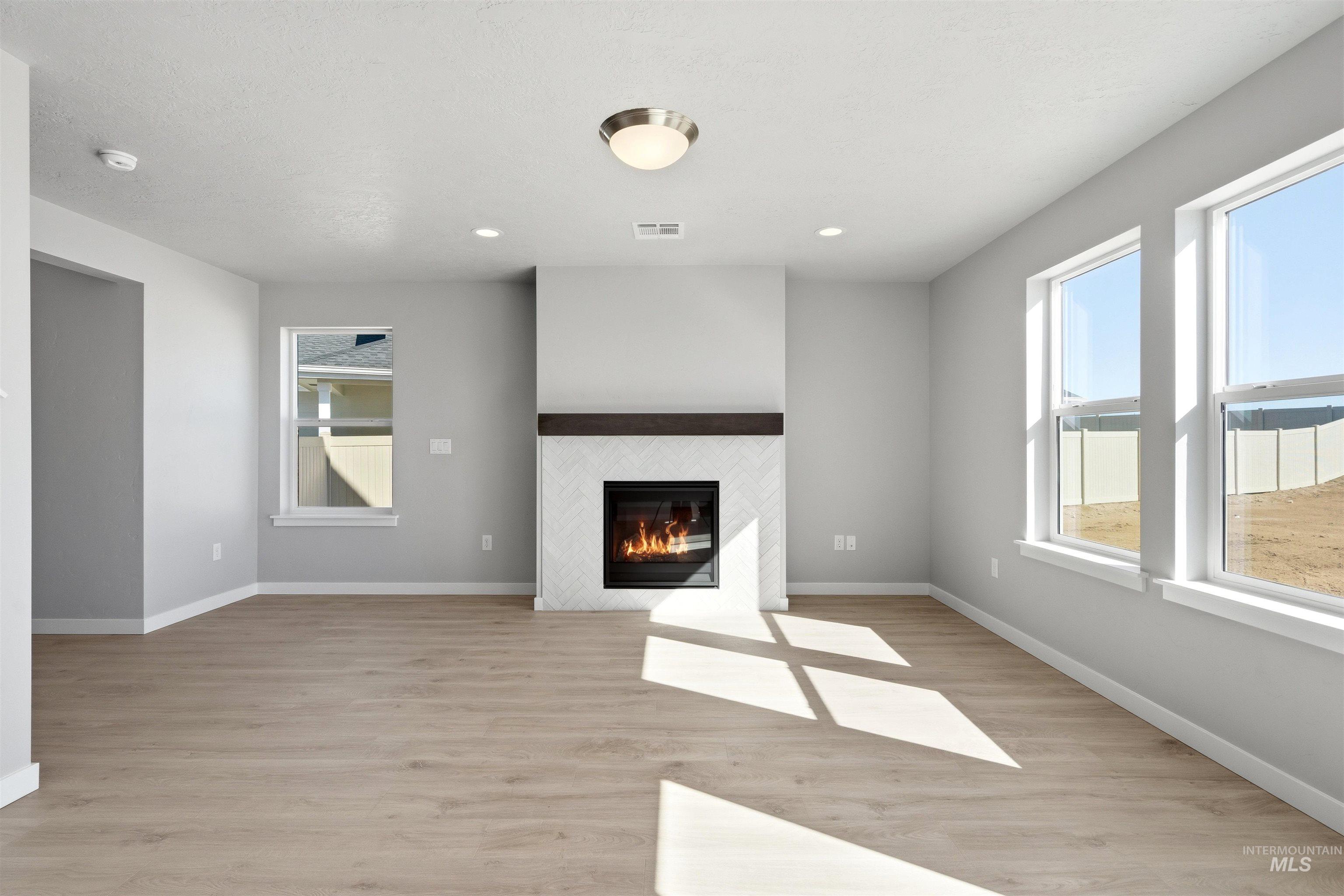 17557 Moon Ridge Pl, Nampa, Idaho 83687, 3 Bedrooms, 2.5 Bathrooms, Residential For Sale, Price $378,990, 98982038