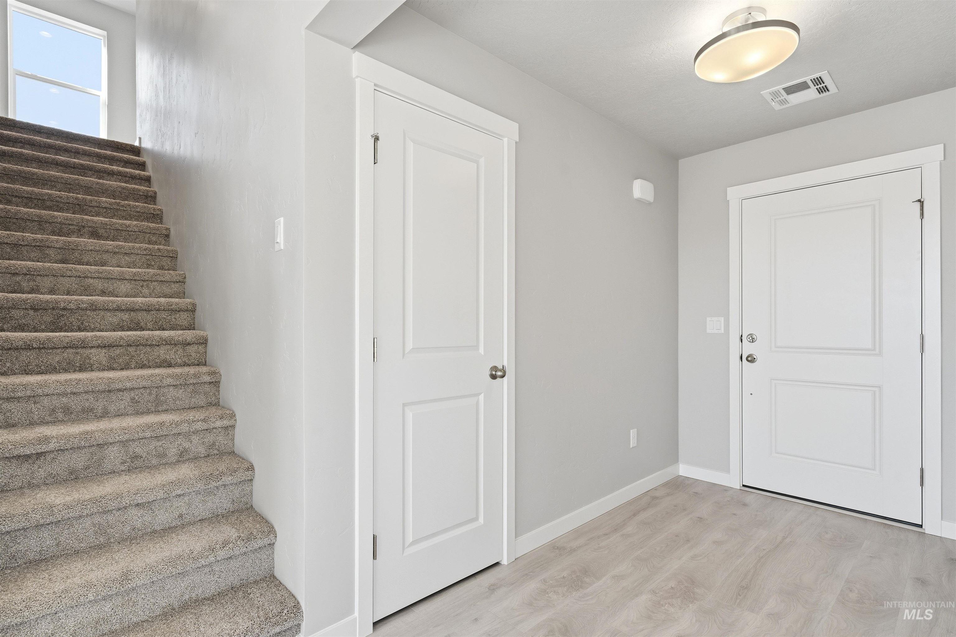 17557 Moon Ridge Pl, Nampa, Idaho 83687, 3 Bedrooms, 2.5 Bathrooms, Residential For Sale, Price $378,990, 98982038