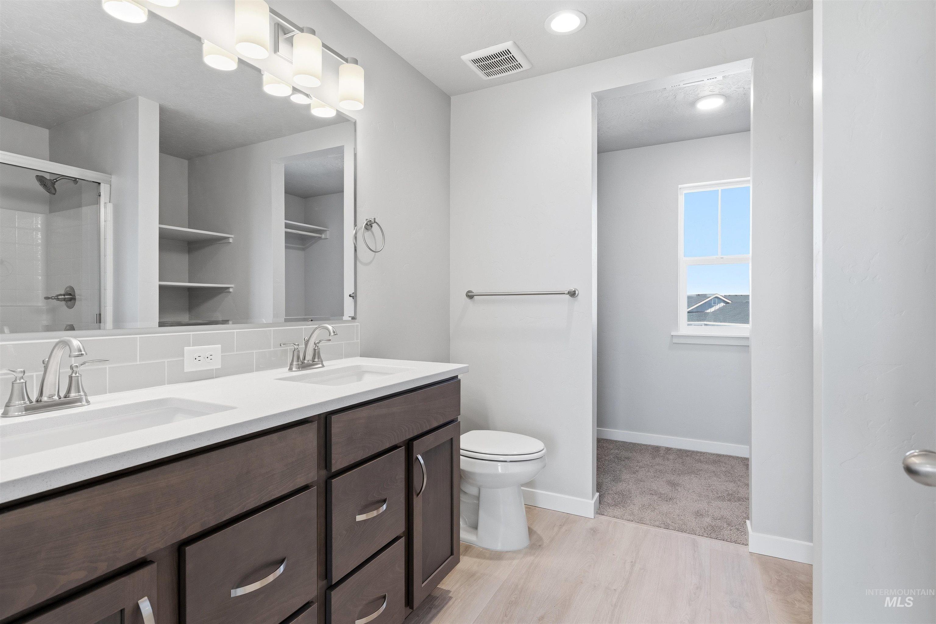 17557 Moon Ridge Pl, Nampa, Idaho 83687, 3 Bedrooms, 2.5 Bathrooms, Residential For Sale, Price $378,990, 98982038