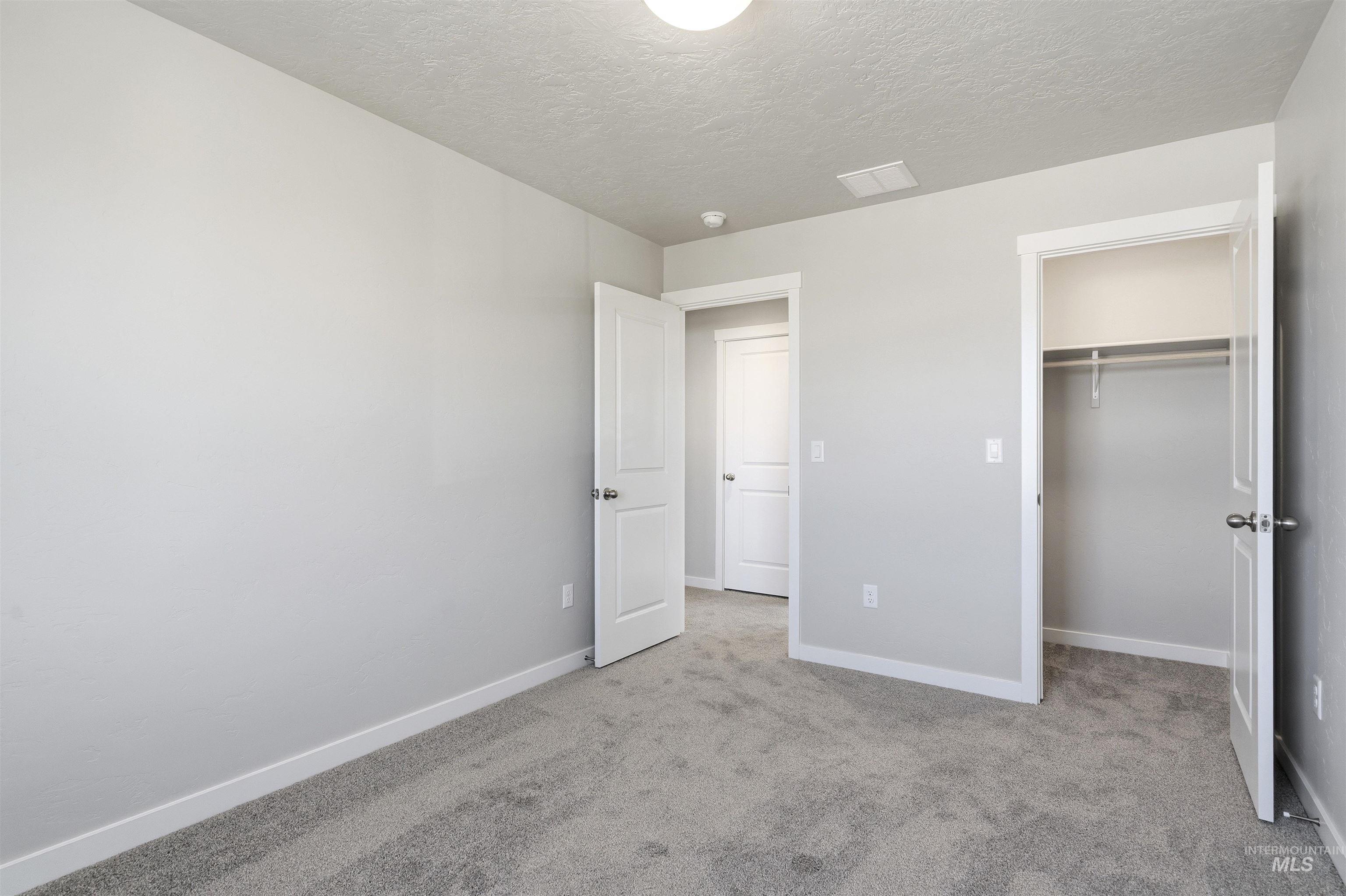 17557 Moon Ridge Pl, Nampa, Idaho 83687, 3 Bedrooms, 2.5 Bathrooms, Residential For Sale, Price $378,990, 98982038