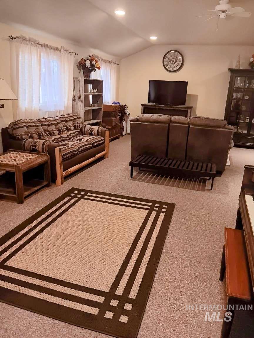 269 S State St, Hagerman, Idaho 83332, 1 Bedroom, 2 Bathrooms, Residential For Sale, Price $389,000, 98982039