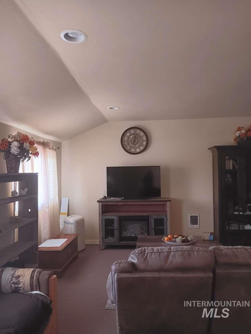 269 S State St, Hagerman, Idaho 83332, 1 Bedroom, 2 Bathrooms, Residential For Sale, Price $389,000, 98982039