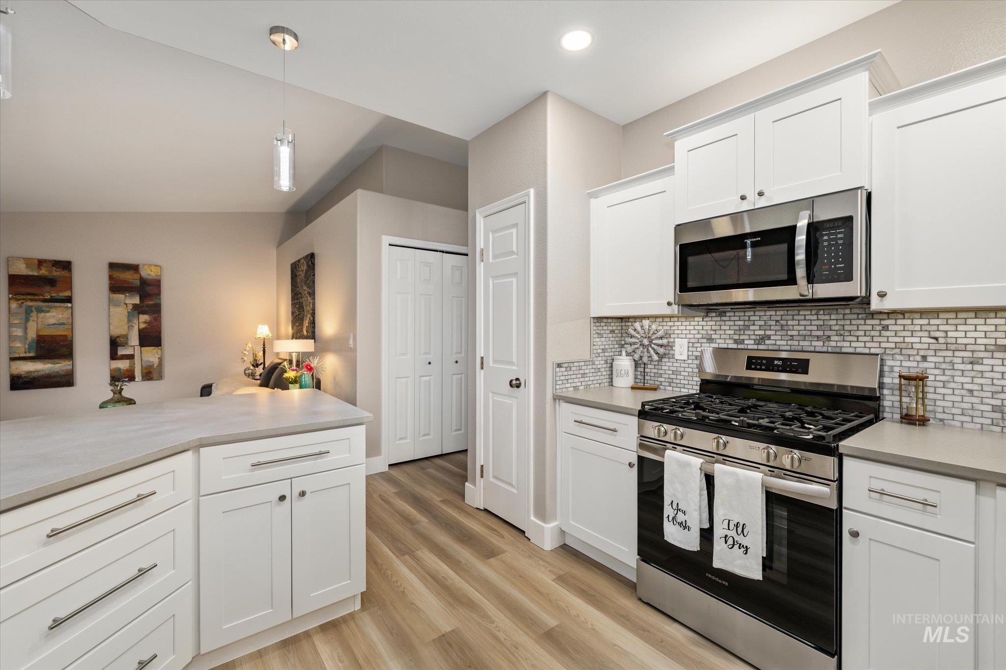 2250 N Amethyst, Meridian, Idaho 83646-0000, 3 Bedrooms, 2 Bathrooms, Residential For Sale, Price $494,000, 98982043