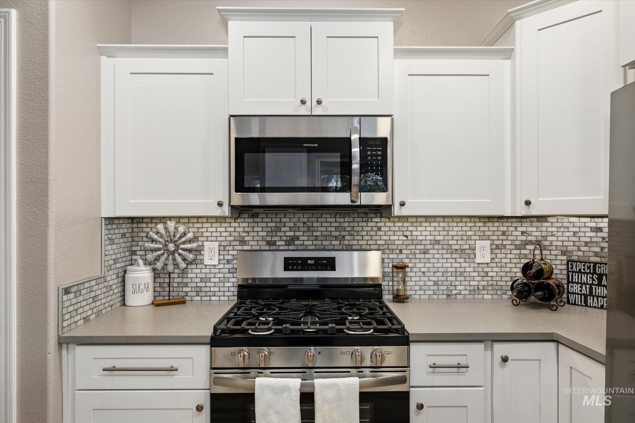 2250 N Amethyst, Meridian, Idaho 83646-0000, 3 Bedrooms, 2 Bathrooms, Residential For Sale, Price $494,000, 98982043