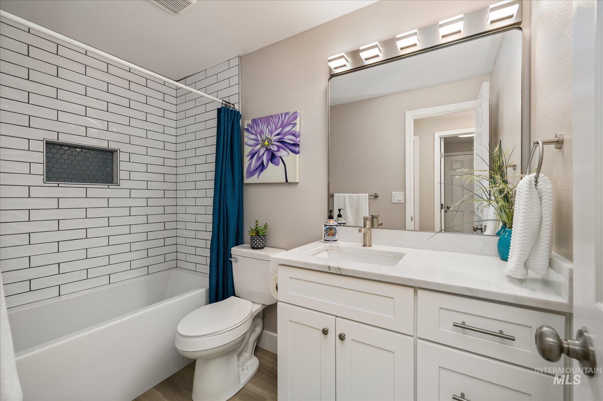 2250 N Amethyst, Meridian, Idaho 83646-0000, 3 Bedrooms, 2 Bathrooms, Residential For Sale, Price $494,000, 98982043